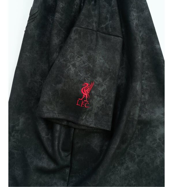 Liverpool FC「【Liverpool FC / リバプール FC】FAKE LEATHER EMBOSS PRINT Tシャツ」|Tシャツ・カットソー|