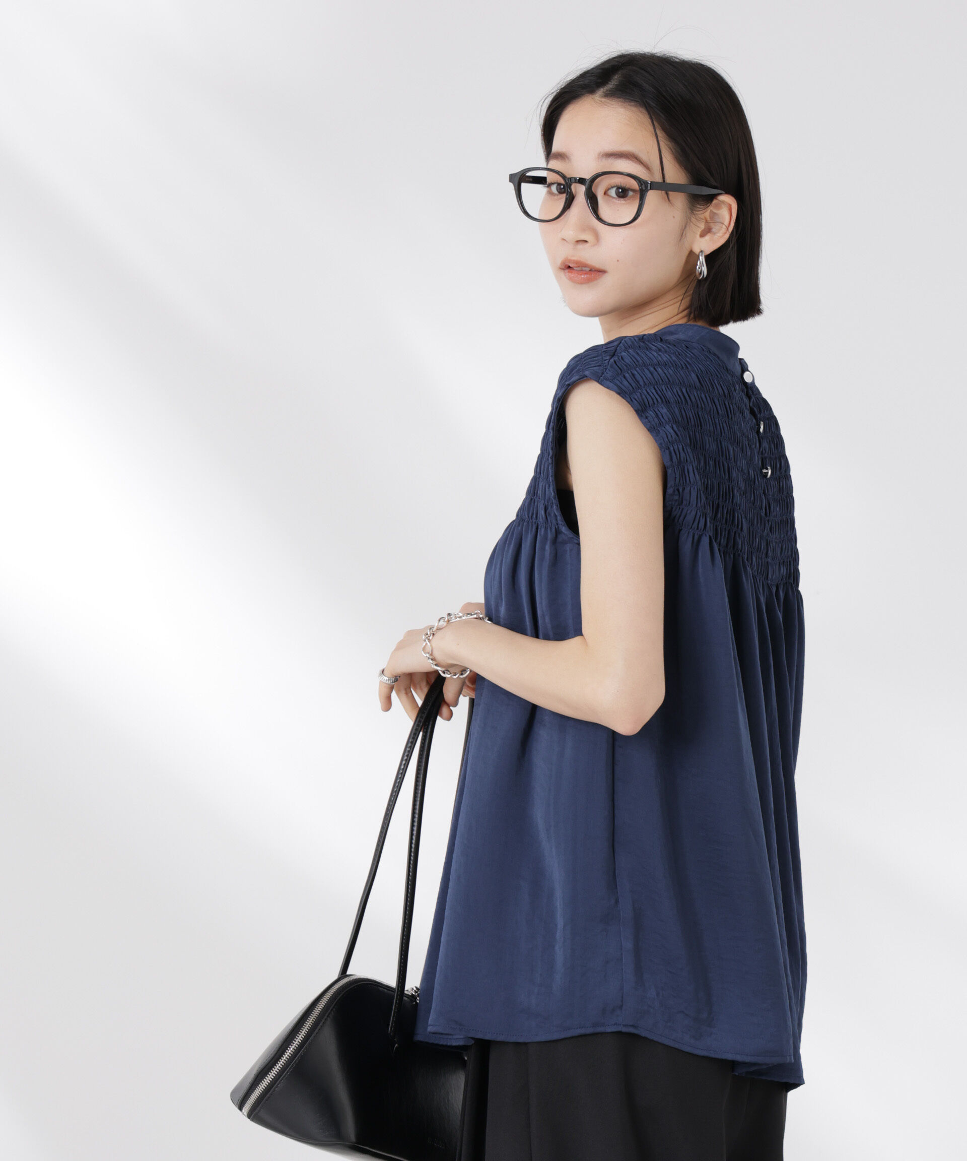 nano･universe「フロントシャーリングノースリーブブラウス」|シャツ・ブラウス|