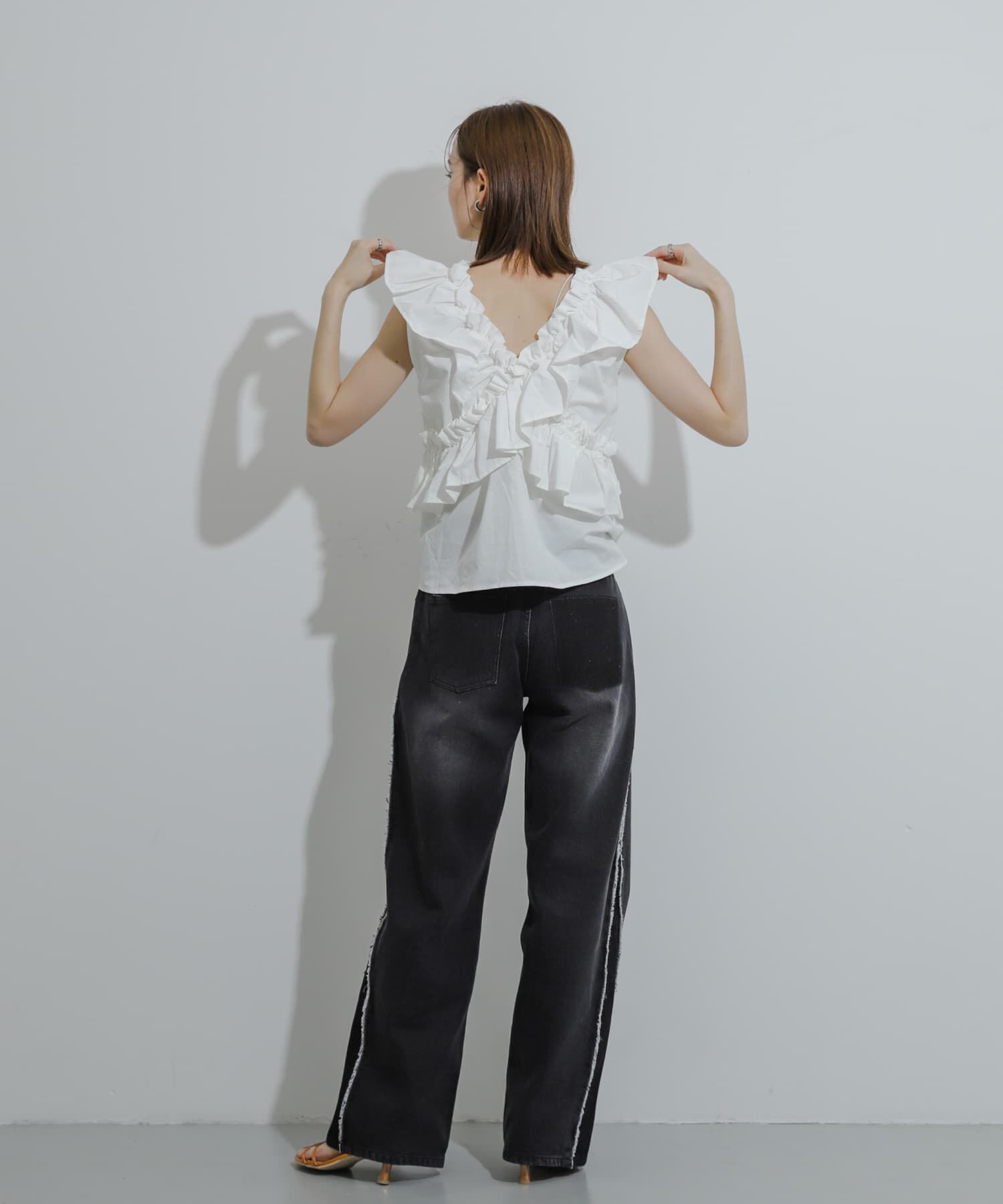 SENSE OF PLACE by URBAN RESEARCH「2WAYフリルノースリーブブラウス」|シャツ・ブラウス|