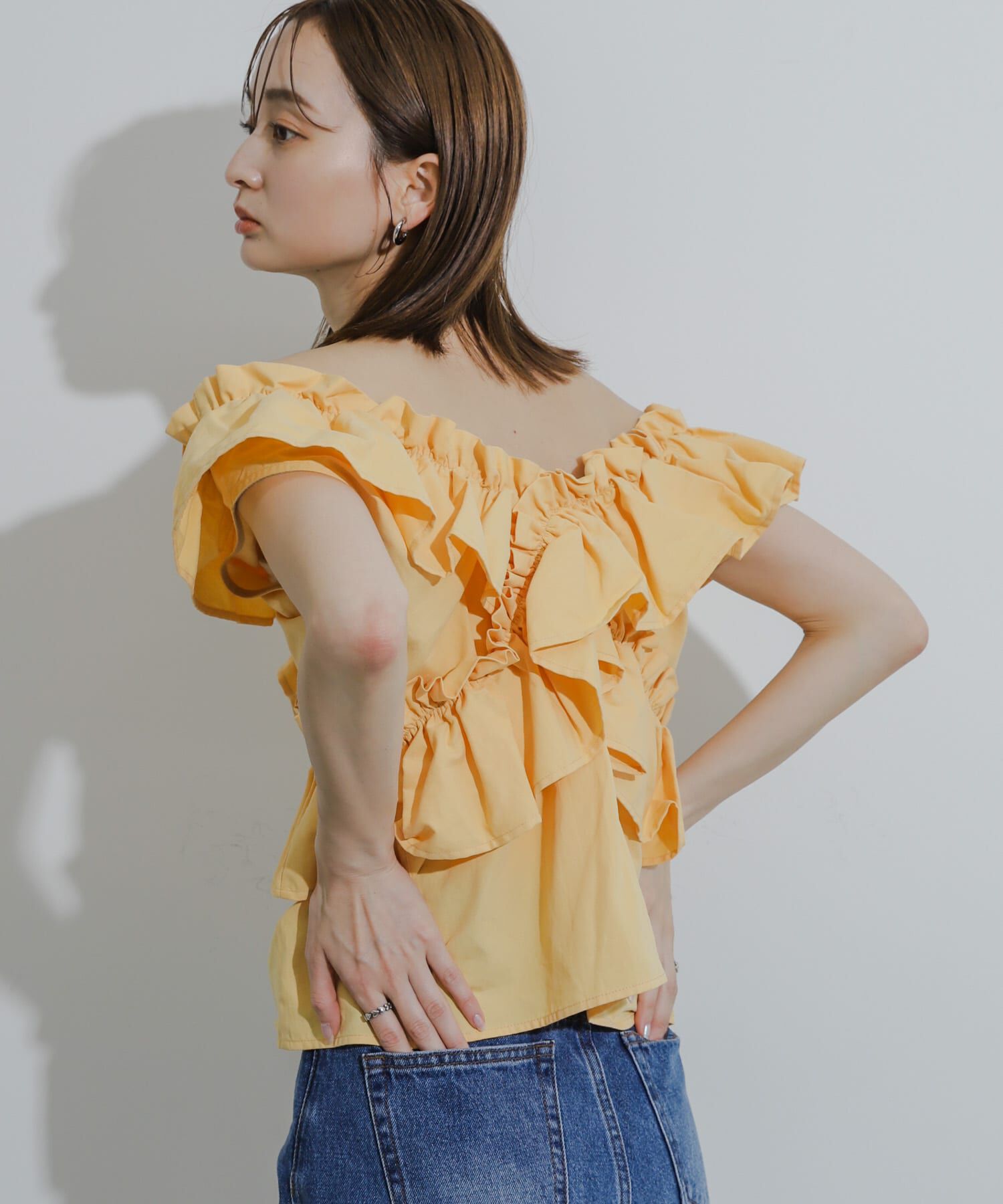 SENSE OF PLACE by URBAN RESEARCH「2WAYフリルノースリーブブラウス」|シャツ・ブラウス|