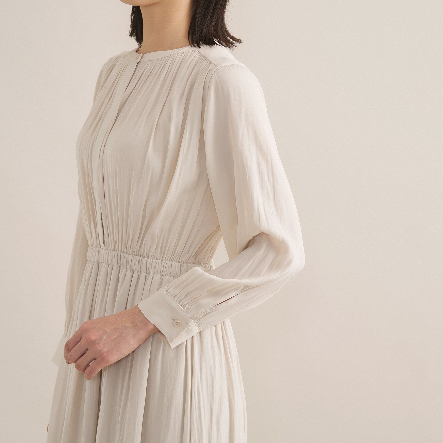 INDIVI「【洗える／セレモニー】ギャザーフレアワンピース」|ワンピース|