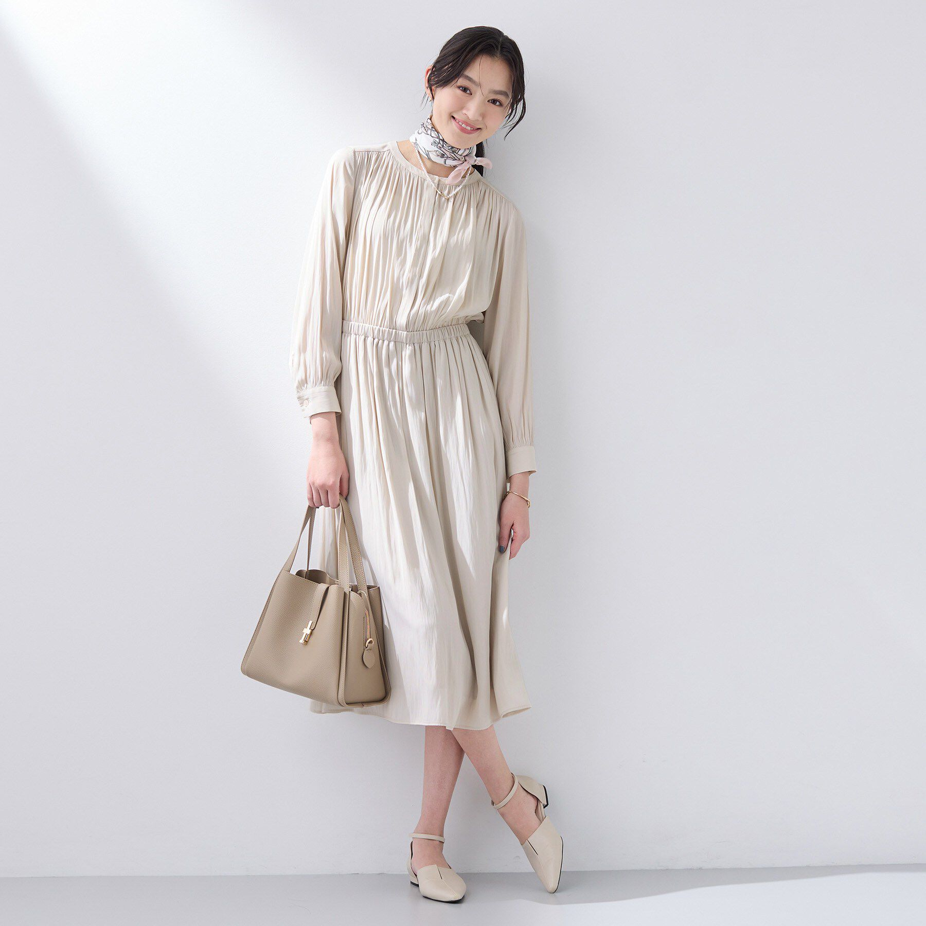 INDIVI「【洗える／セレモニー】ギャザーフレアワンピース」|ワンピース|
