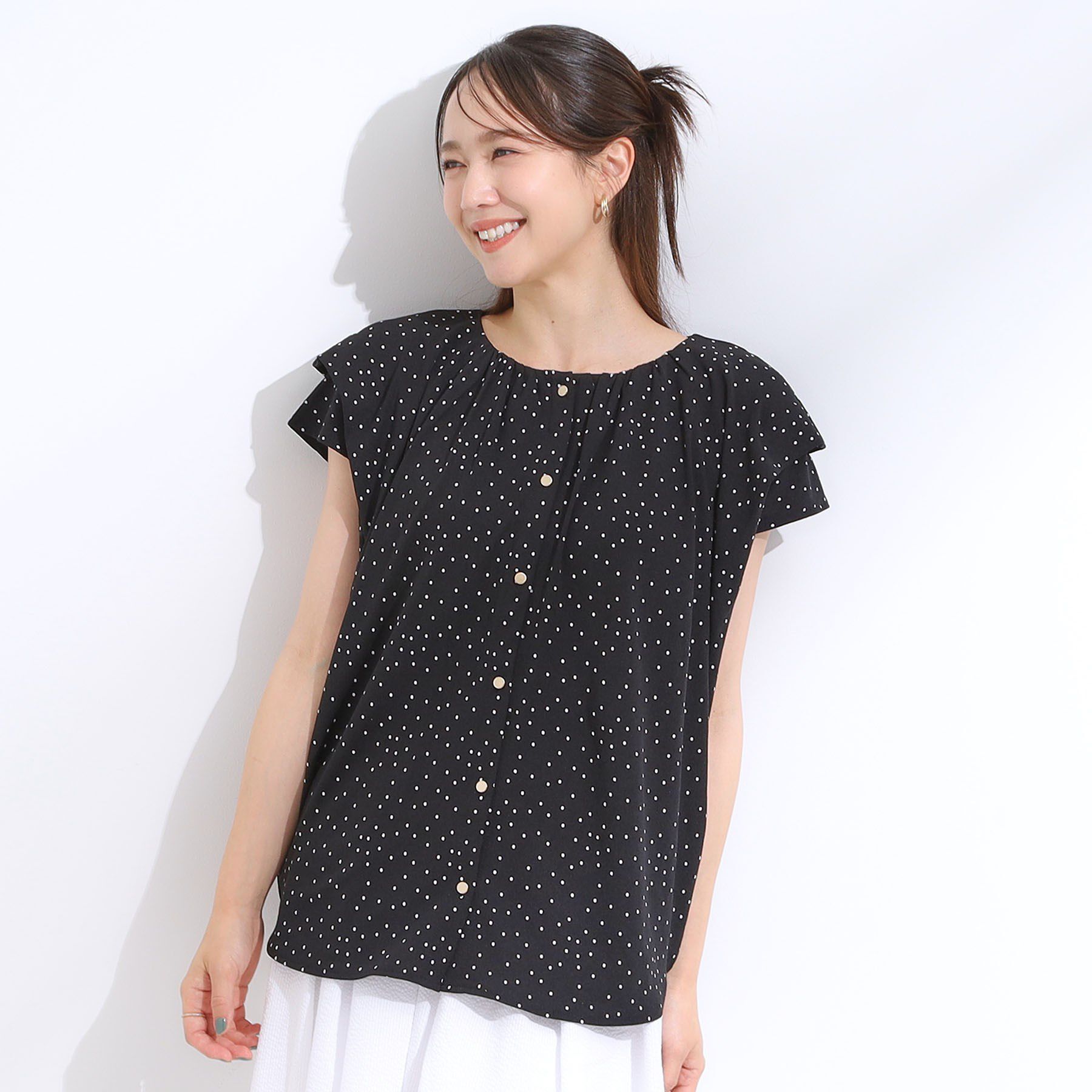 SHOO･LA･RUE「【S-LL/ひんやり】きちんと見えで好印象 ドット柄デザイントップス」|シャツ・ブラウス|