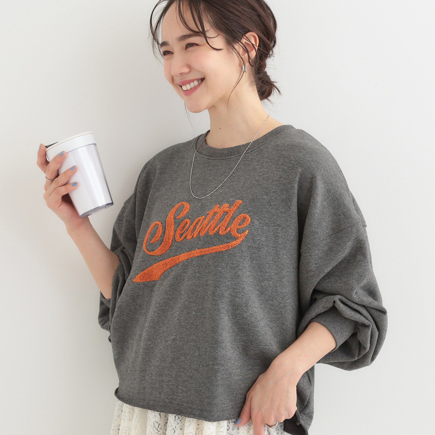 SHOO･LA･RUE「サガラ刺繍アソート裏毛スウェット」|パーカー|チャコールグレー(2