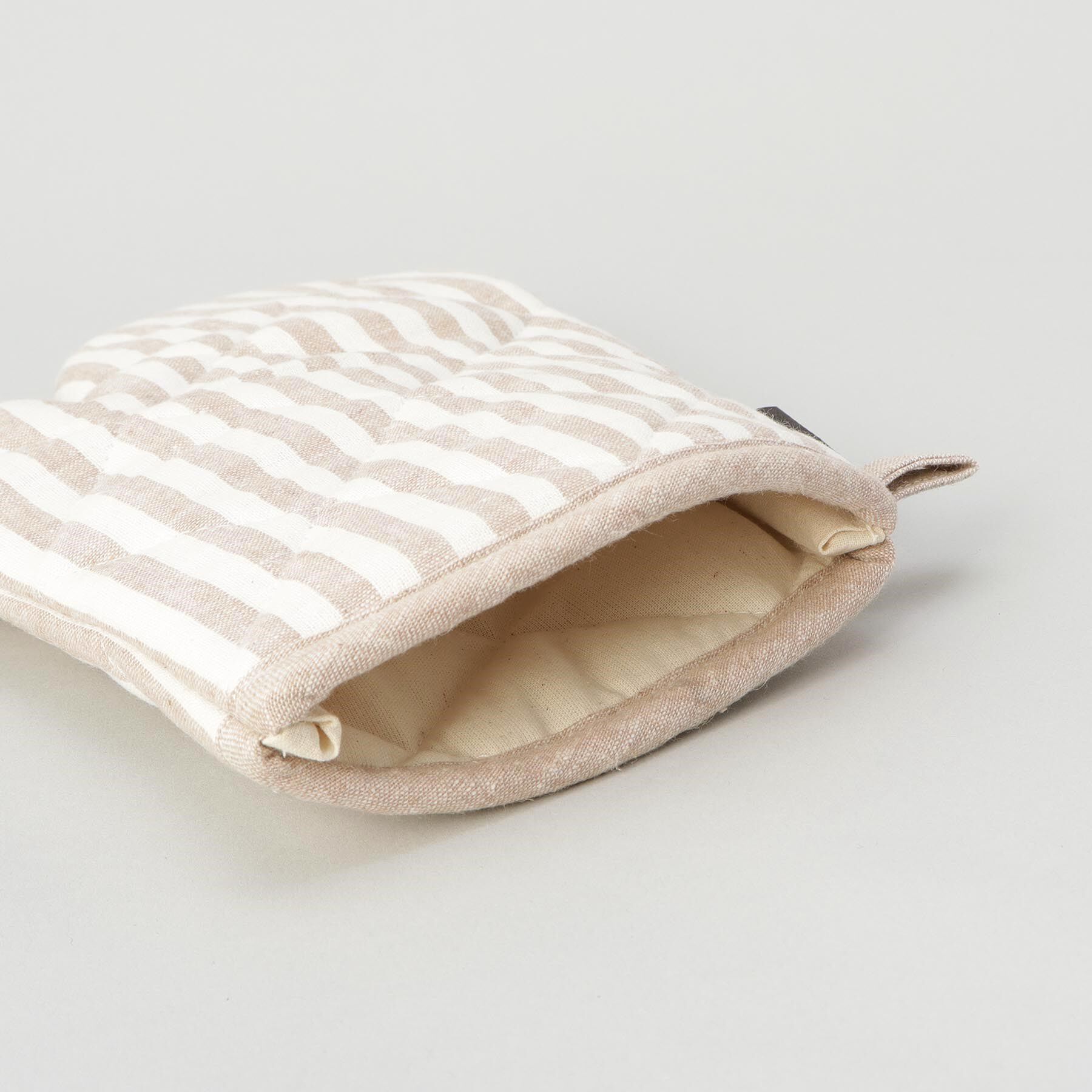 212 KITCHEN STORE「ブロックストライプ リネンコットン ミトン NT ＜212Kオリジナル ＞」|食器・キッチングッズ|