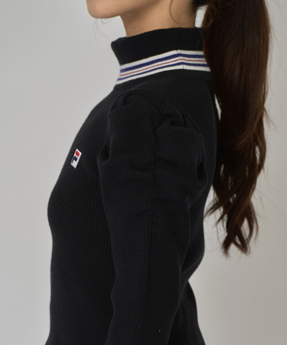 REDYAZEL「［FILA&times;REDYAZEL］ラインタートルニットプルオーバー」|ニット・セーター|