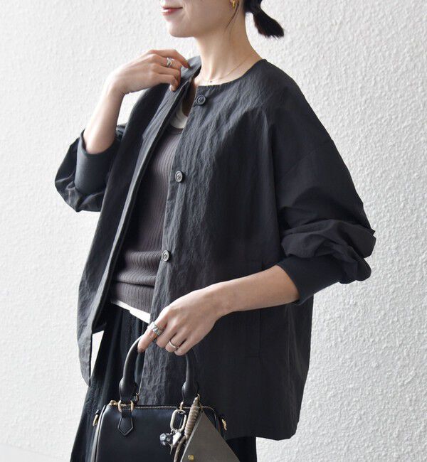 SHIPS any「《予約》SHIPS any:〈洗濯機可能〉ナイロン タスラン ノーカラー Aライン ブルゾン」|ブルゾン・スタジャン|チャコールグレー