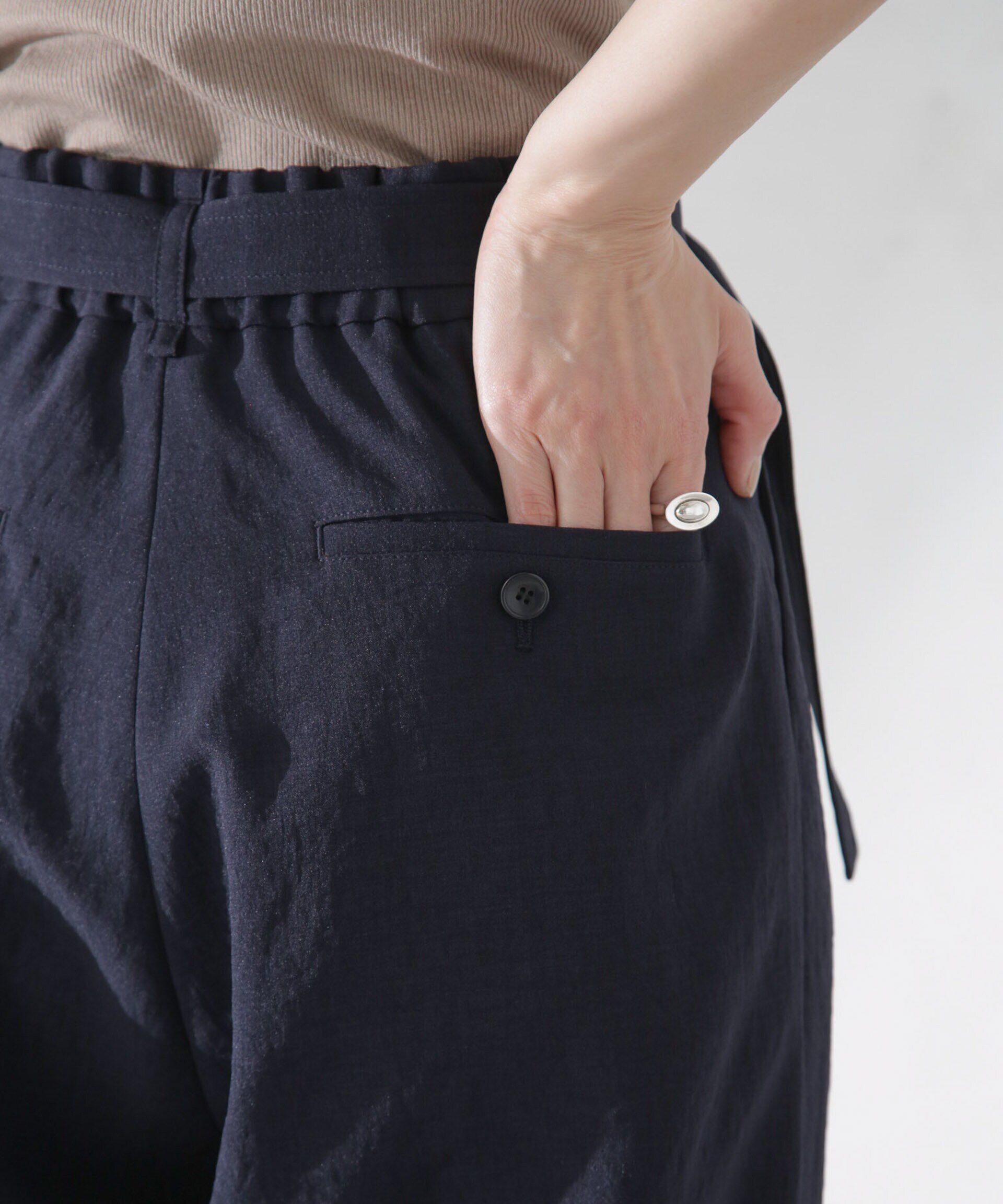 nano･universe「メランジドライ ベルト付きワイドパンツ(セットアップ可)」|チノ|