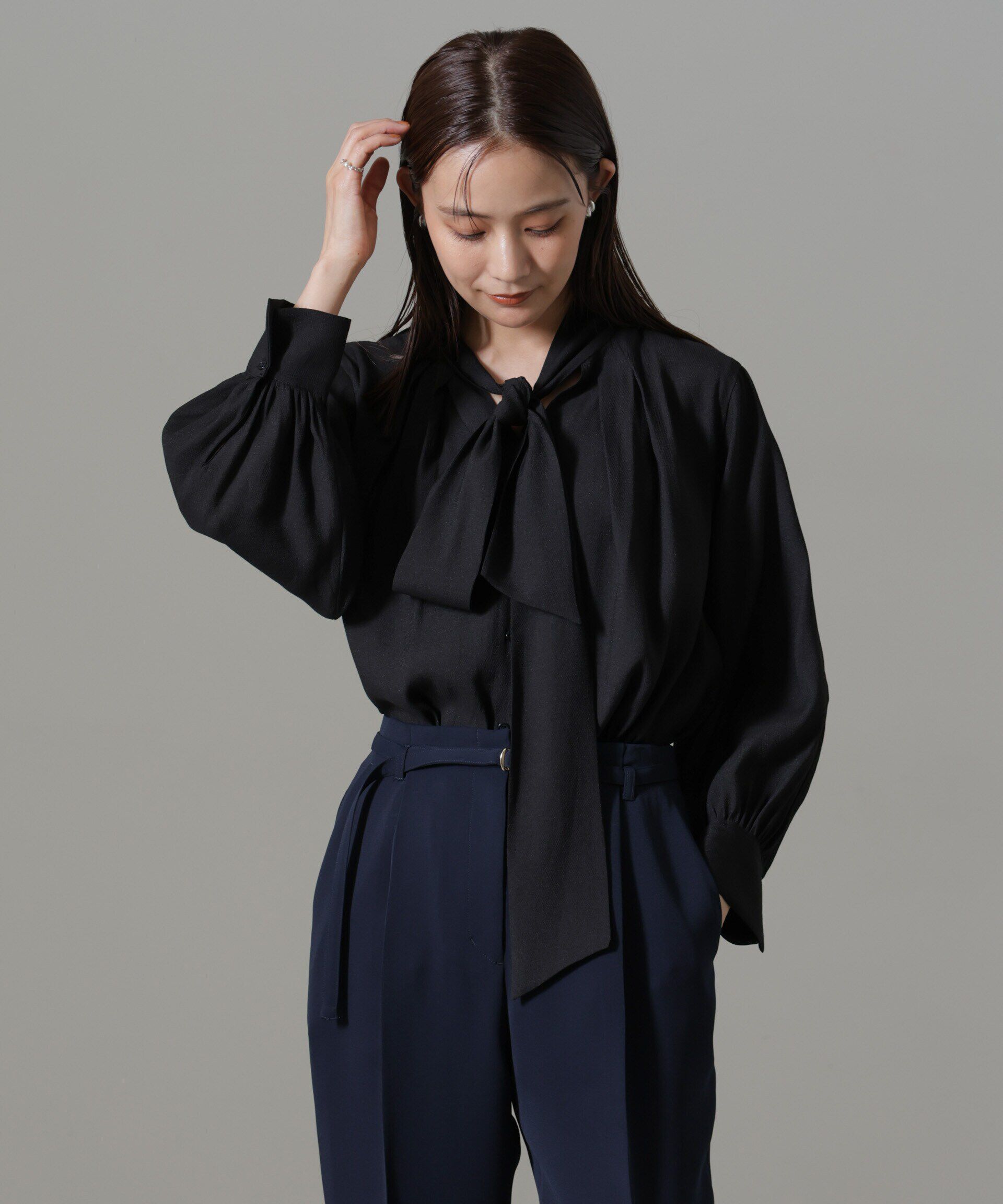 nano･universe「リンクルドビーリボンタイブラウス」|シャツ・ブラウス|