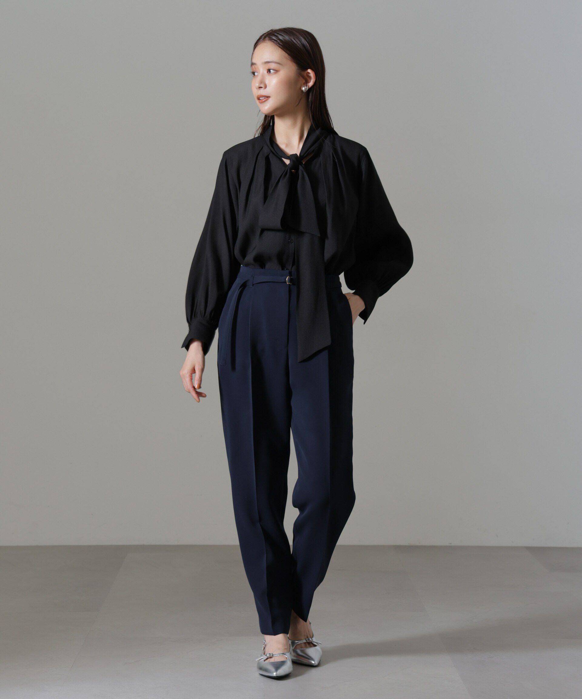 nano･universe「リンクルドビーリボンタイブラウス」|シャツ・ブラウス|