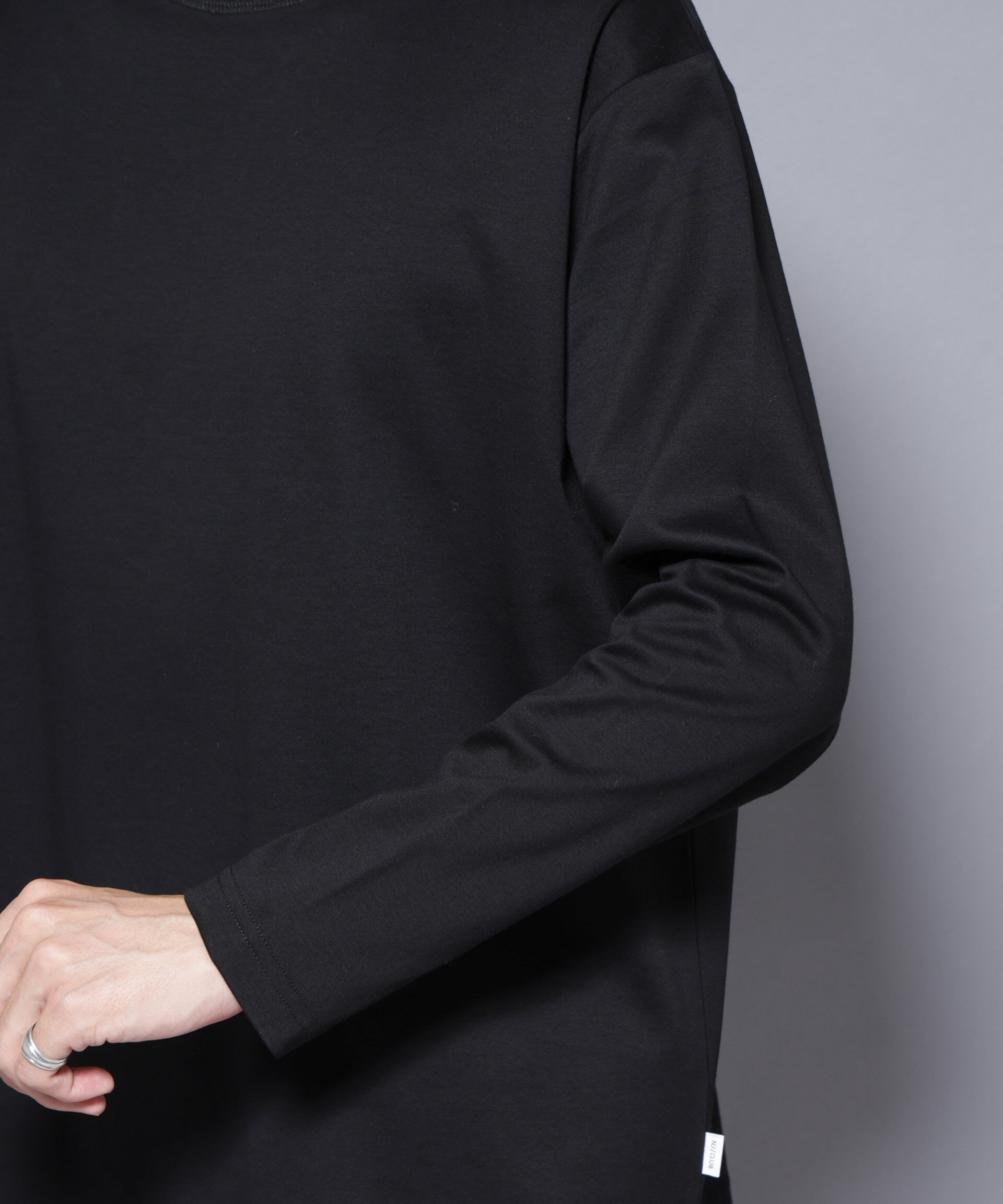 nano･universe「｢NJ/CLUB｣モクロディ ボートネック サイドスリットTシャツ」|Tシャツ・カットソー|