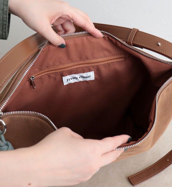 fredy emue「フェイクスエードソフトスクエアショルダーバッグ」|ショルダー・メッセンジャー|