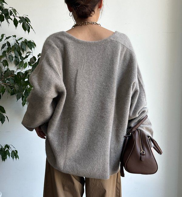  「ファーウール深Vプルオーバー」|ニット・セーター|