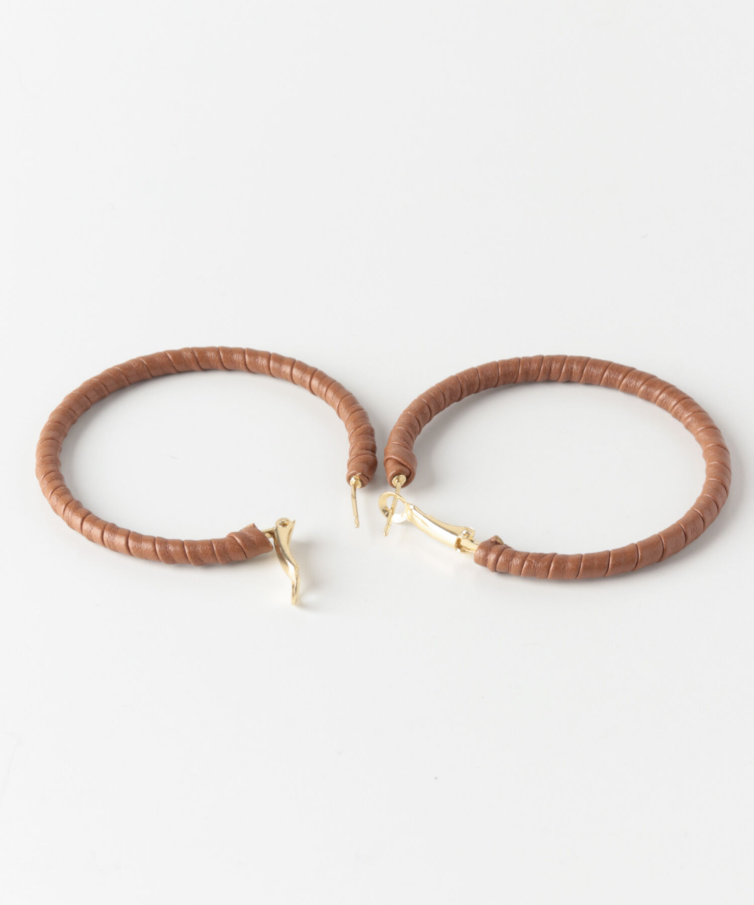 SMELLY「コードラップビッグフープピアス」|ピアス|