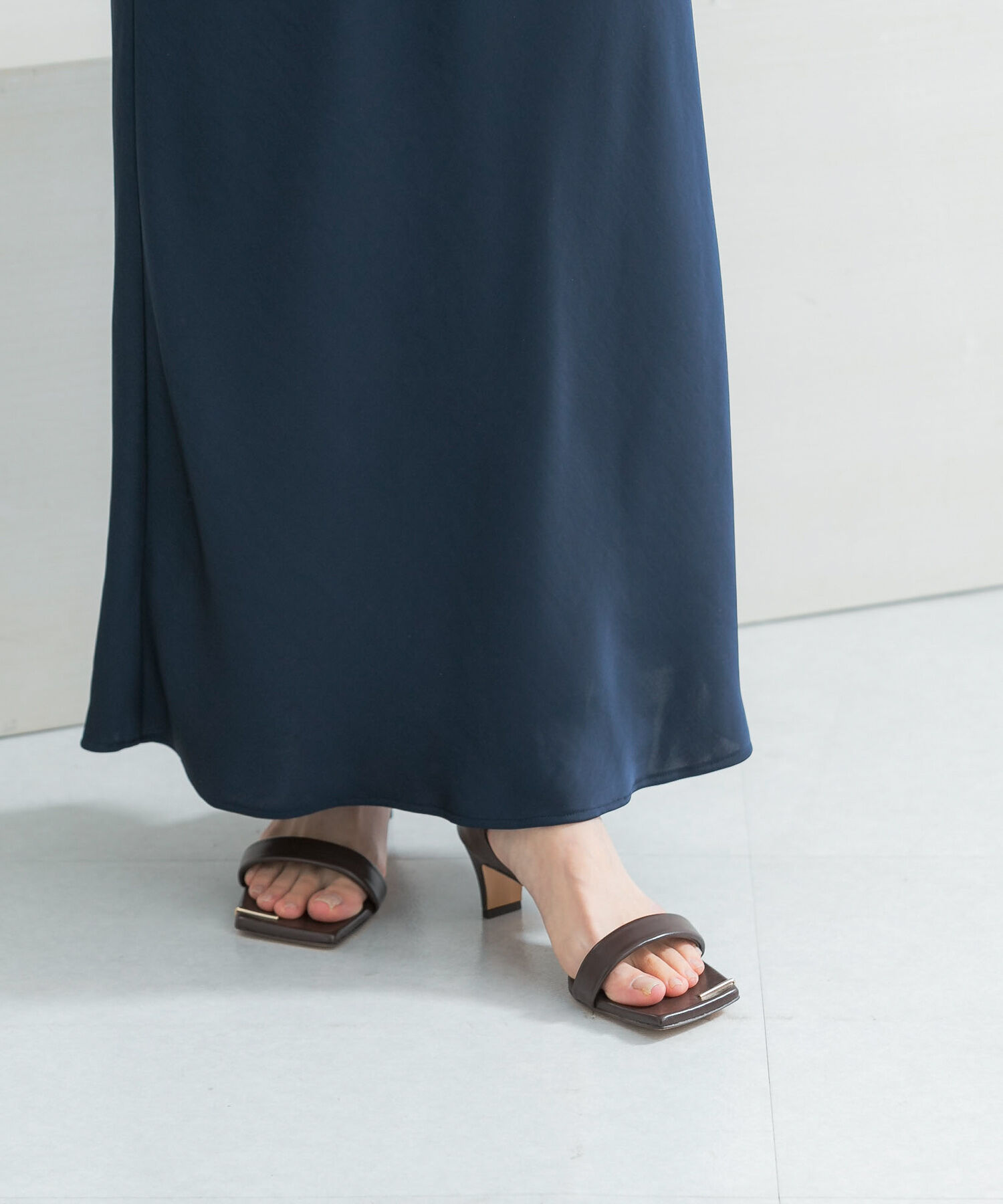 URBAN RESEARCH ROSSO「ヴィンテージシルキーサテンイージースカート」|スカート|