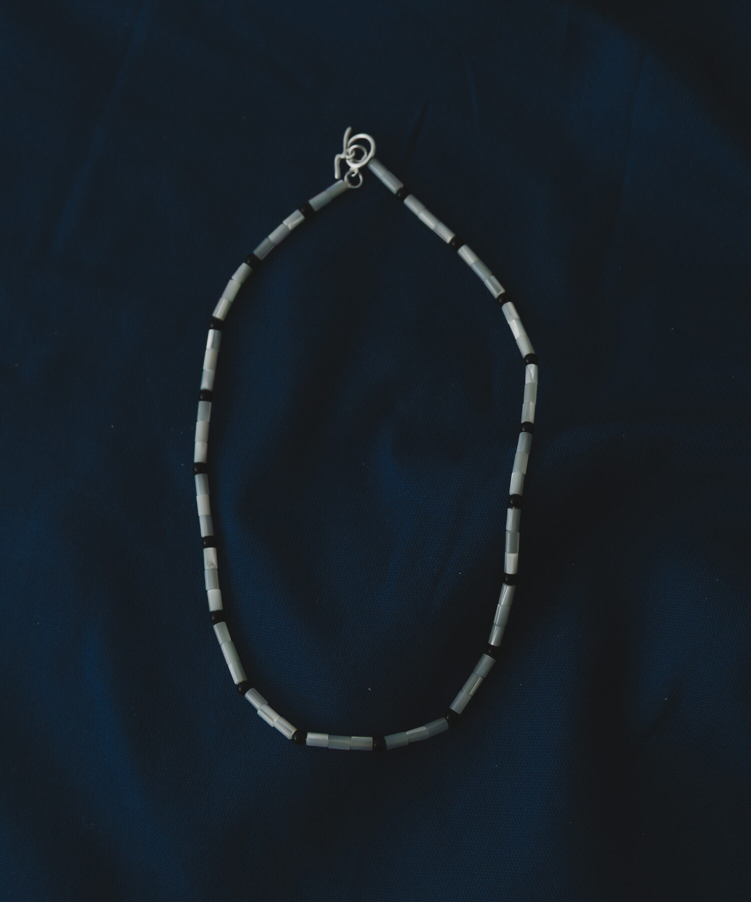 SMELLY「SMELLY so&rsquo;　shell onyx necklace」|ネックレス|