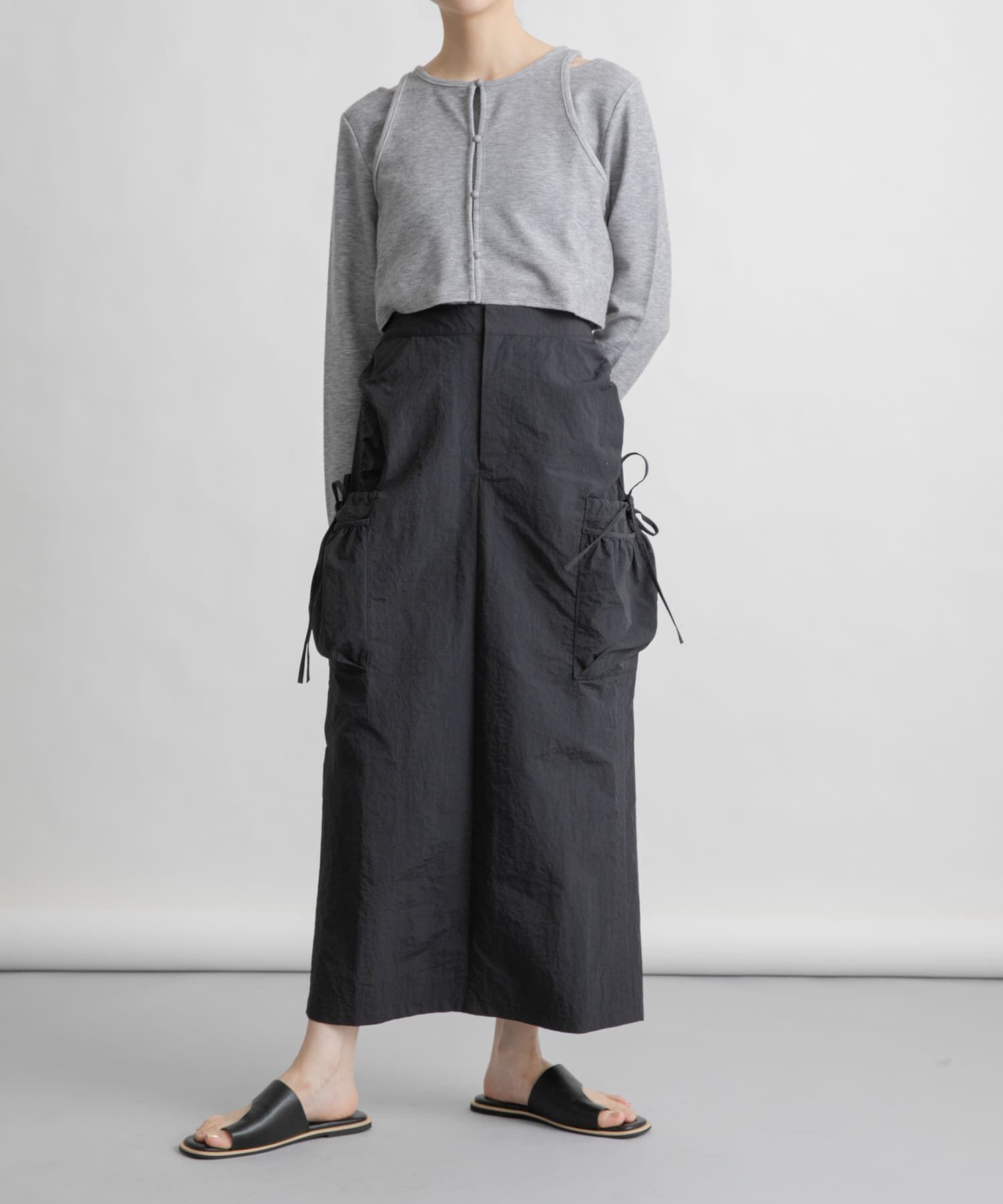  「ポケットディティールカーゴスカート」|スカート|ブラック