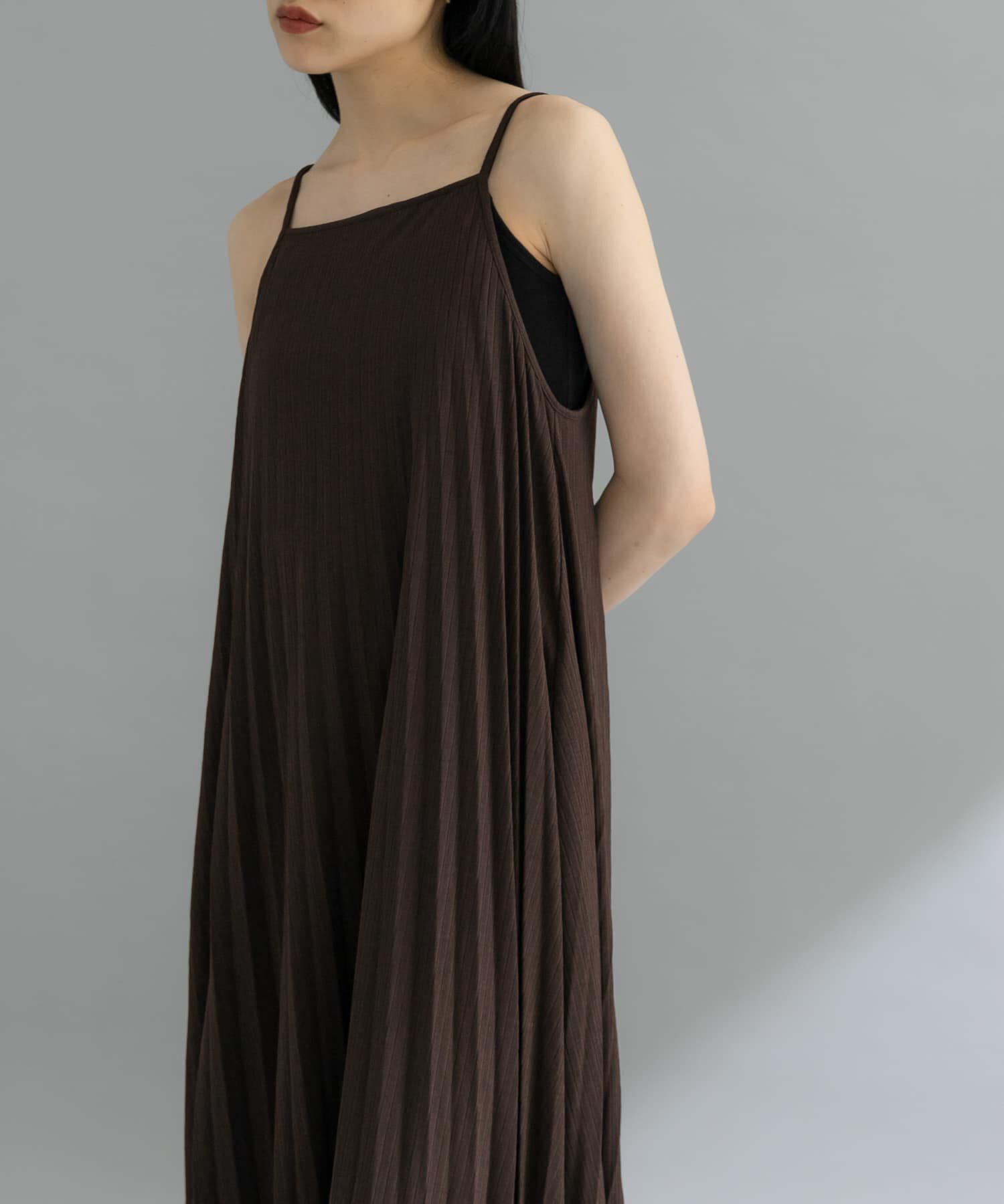  「『WEB限定』2WAYプリーツキャミワンピース」|ワンピース|