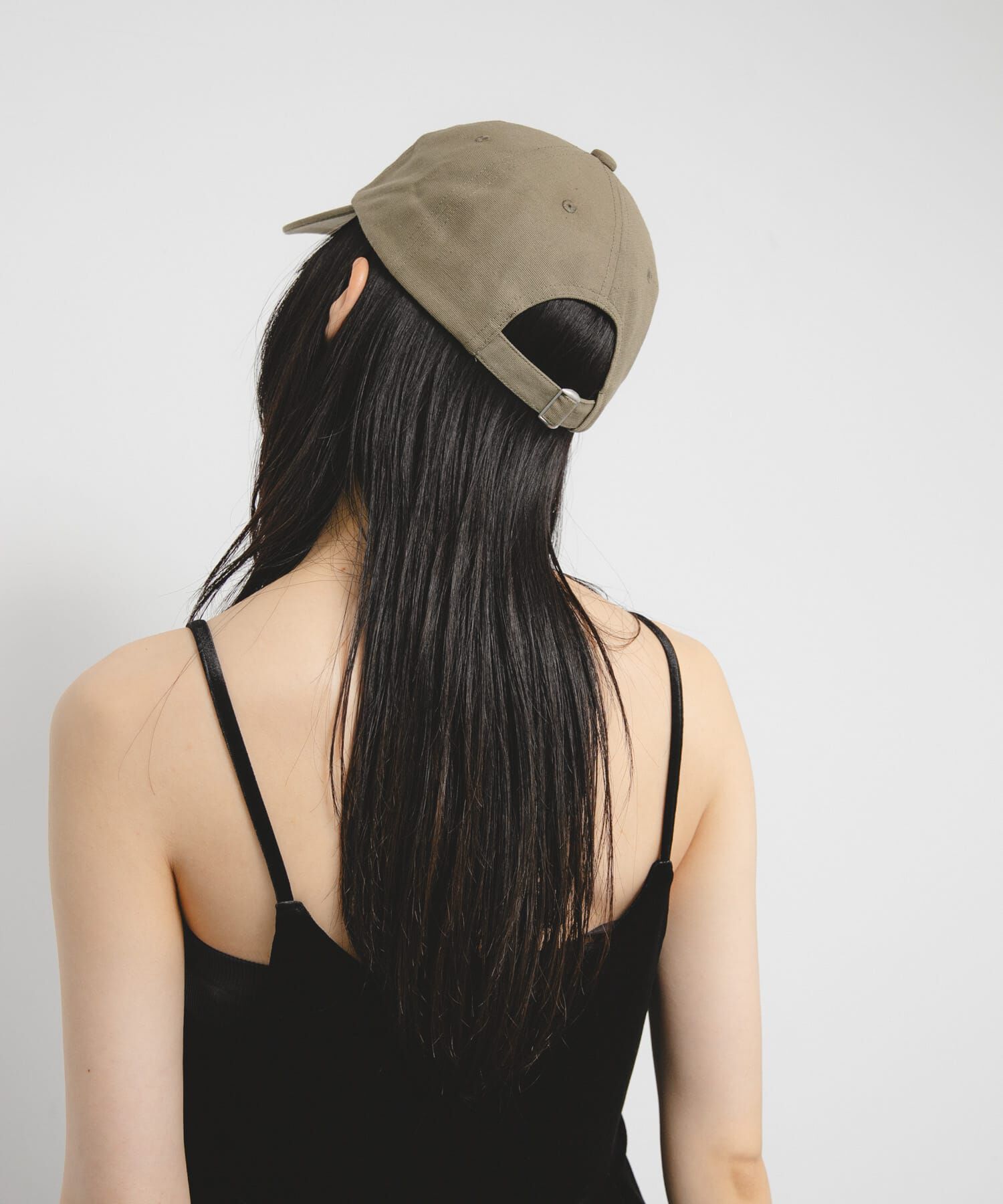  「バイカラーエンブロイダリーCAP」|キャップ・キャスケット|