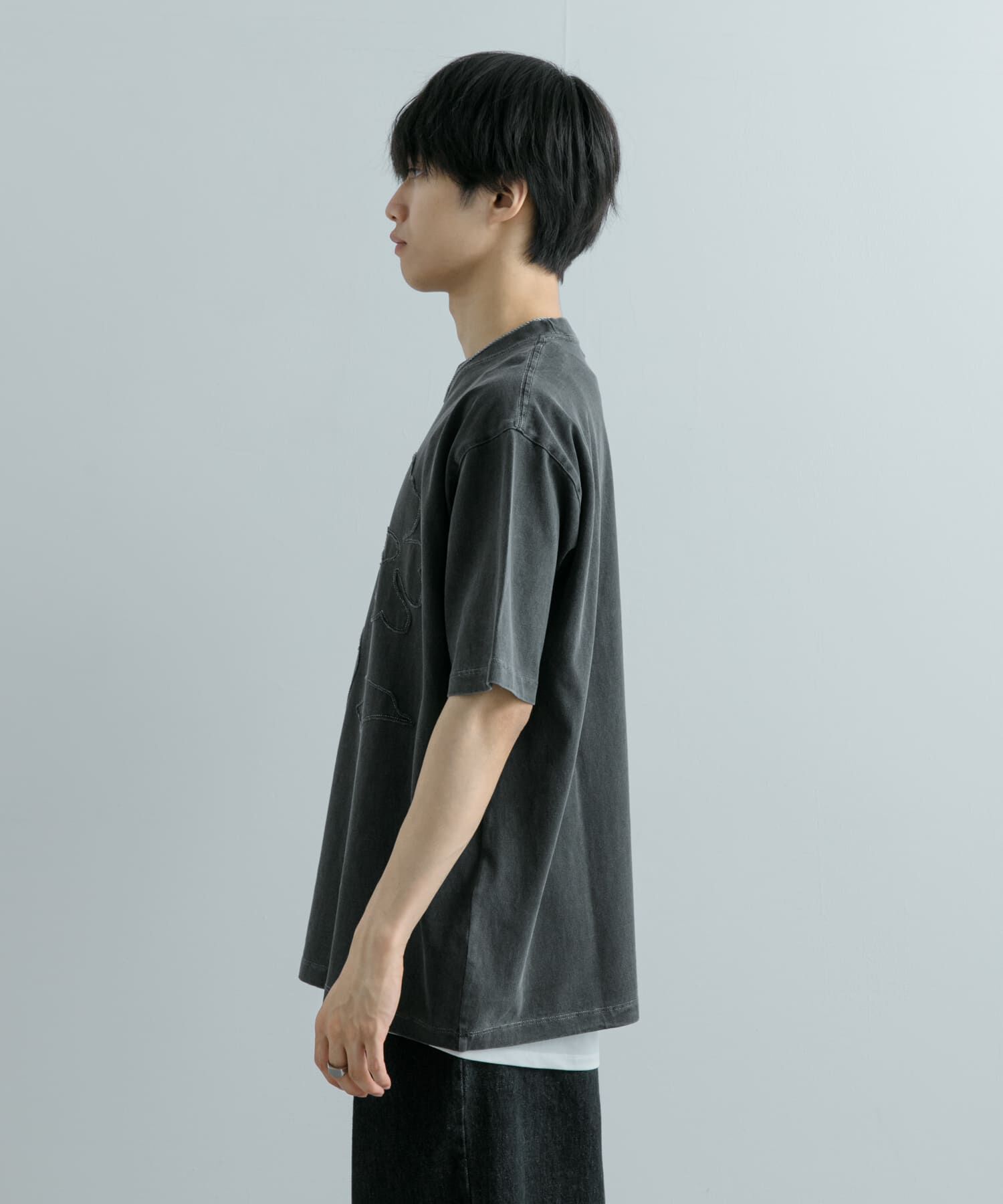 SENSE OF PLACE by URBAN RESEARCH「『ユニセックス』フェードポップアートフラワーTシャツ(5分袖)」|Tシャツ・カットソー|