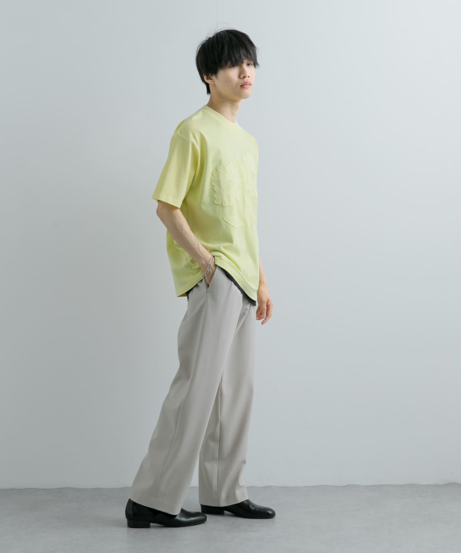 SENSE OF PLACE by URBAN RESEARCH「『ユニセックス』フェードポップアートフラワーTシャツ(5分袖)」|Tシャツ・カットソー|