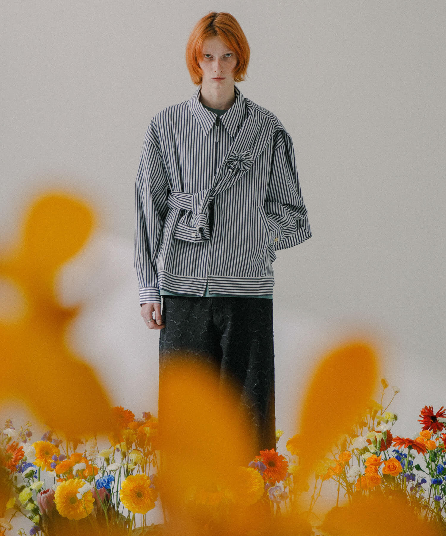 SENSE OF PLACE by URBAN RESEARCH「hxcyyd &times; SOP　ストライプフラワーコサージュシャツブルゾン(UNISEX)」|ブルゾン・スタジャン|
