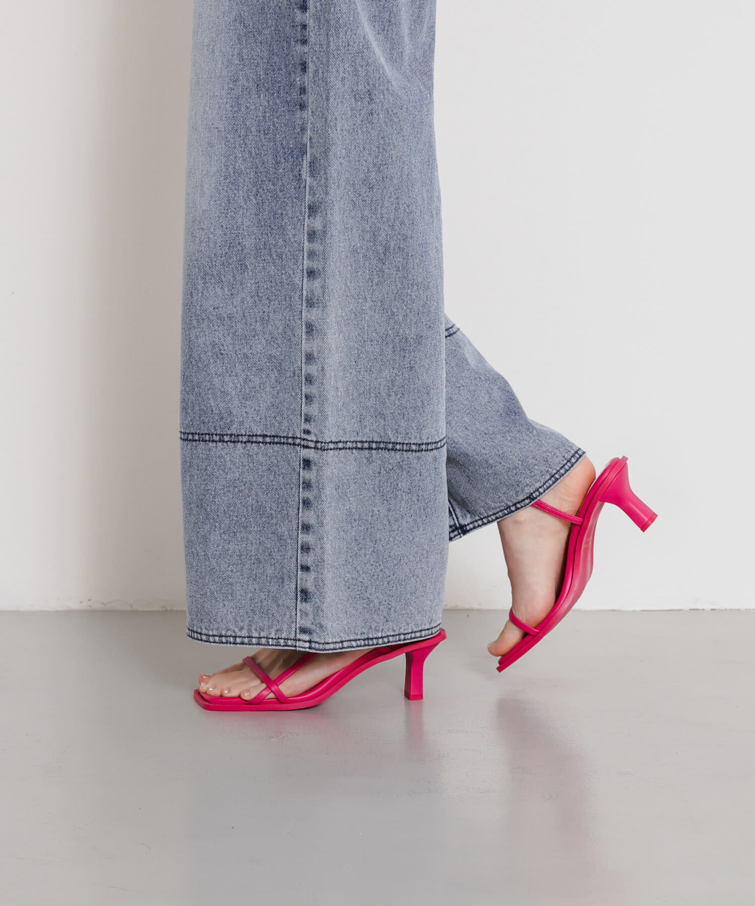 SENSE OF PLACE by URBAN RESEARCH「ワイドスクエアストラップサンダル」|サンダル|