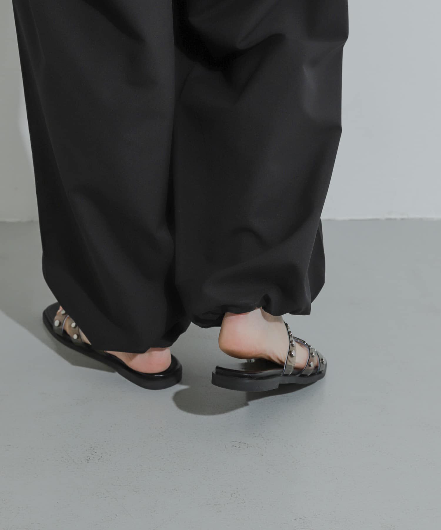 SENSE OF PLACE by URBAN RESEARCH「スタッズフラットサンダル」|サンダル|