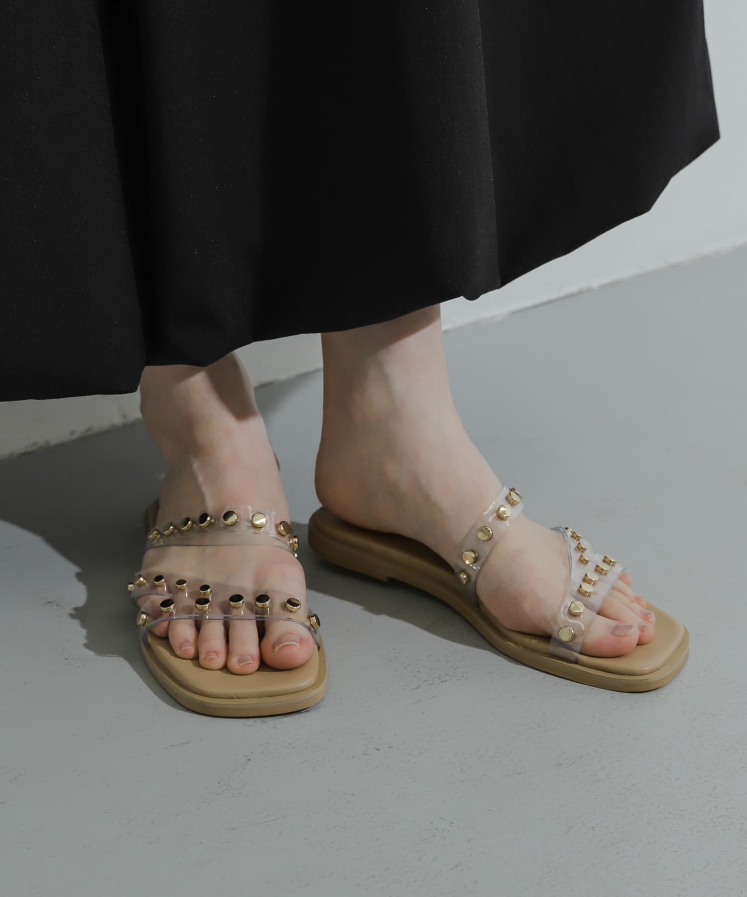 SENSE OF PLACE by URBAN RESEARCH「スタッズフラットサンダル」|サンダル|ベージュ