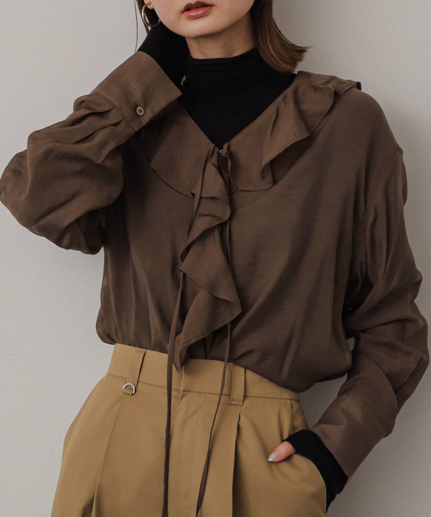 SENSE OF PLACE by URBAN RESEARCH「フリルカラーブラウス」|シャツ・ブラウス|カーキ