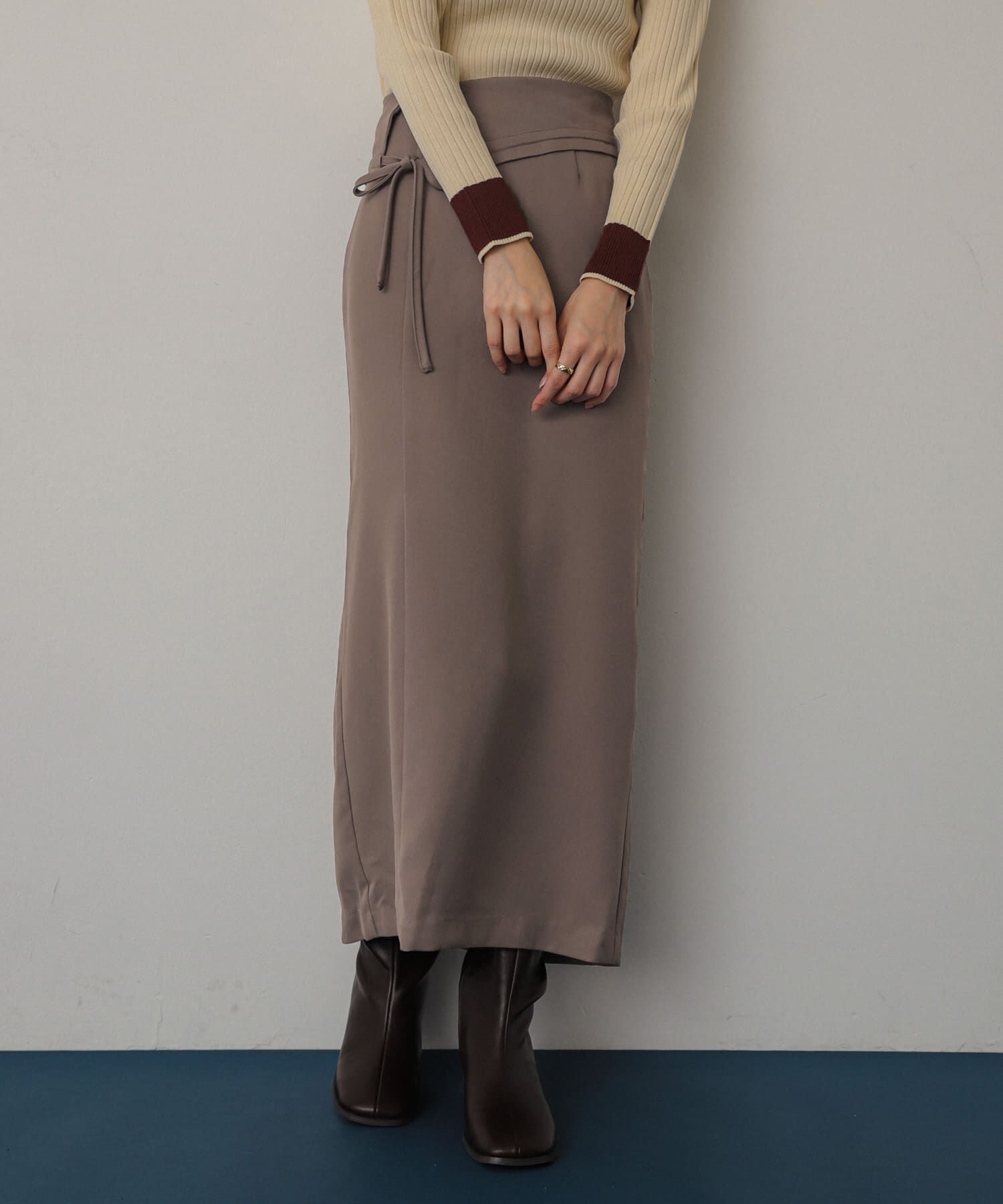SENSE OF PLACE by URBAN RESEARCH「アシンメトリーオリカエシペンシルスカート」|スカート|モカ
