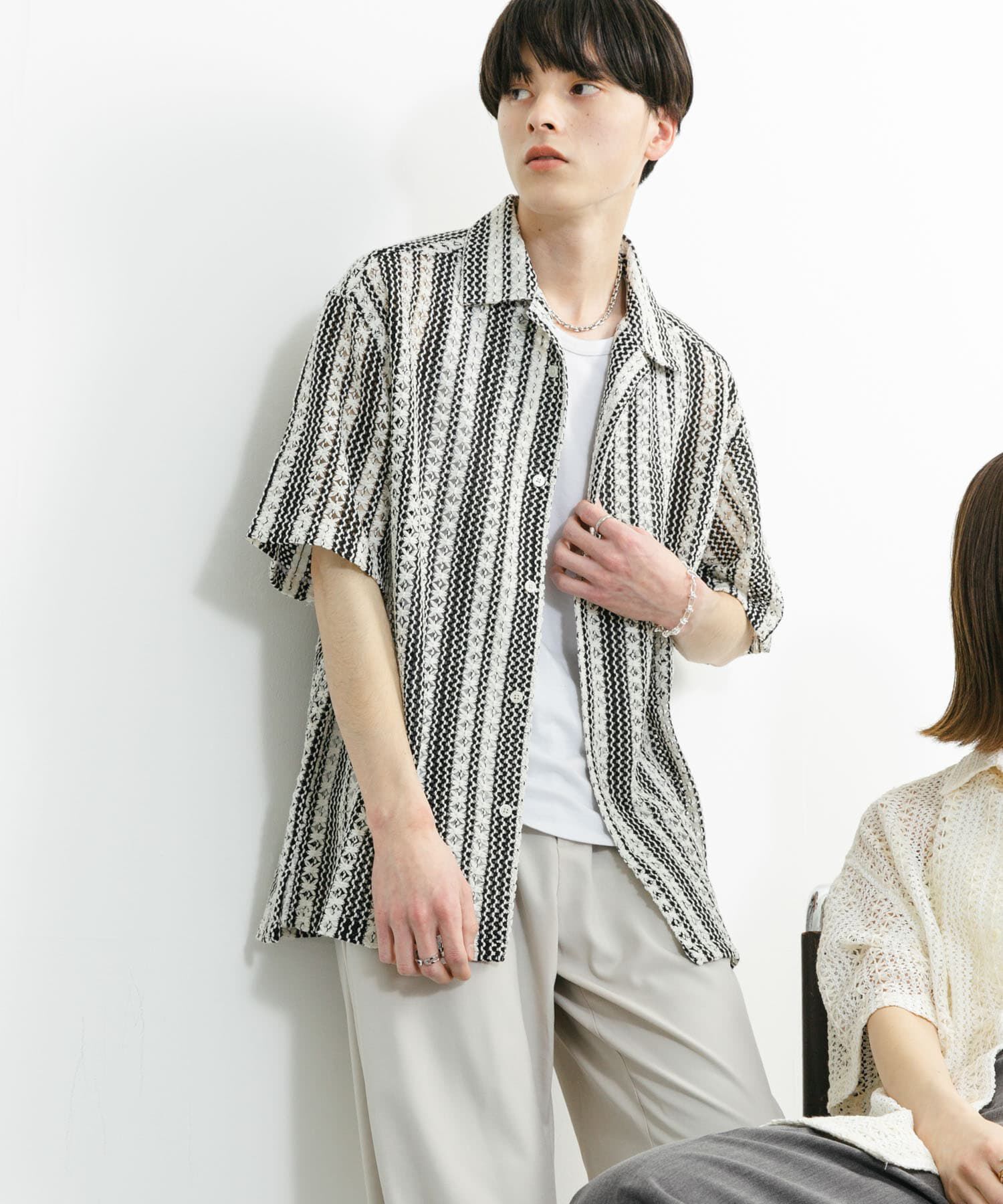 SENSE OF PLACE by URBAN RESEARCH「『ユニセックス』アソートレースオープンカラーショートスリーブシャツ」|シャツ・ブラウス|ホワイト系その他