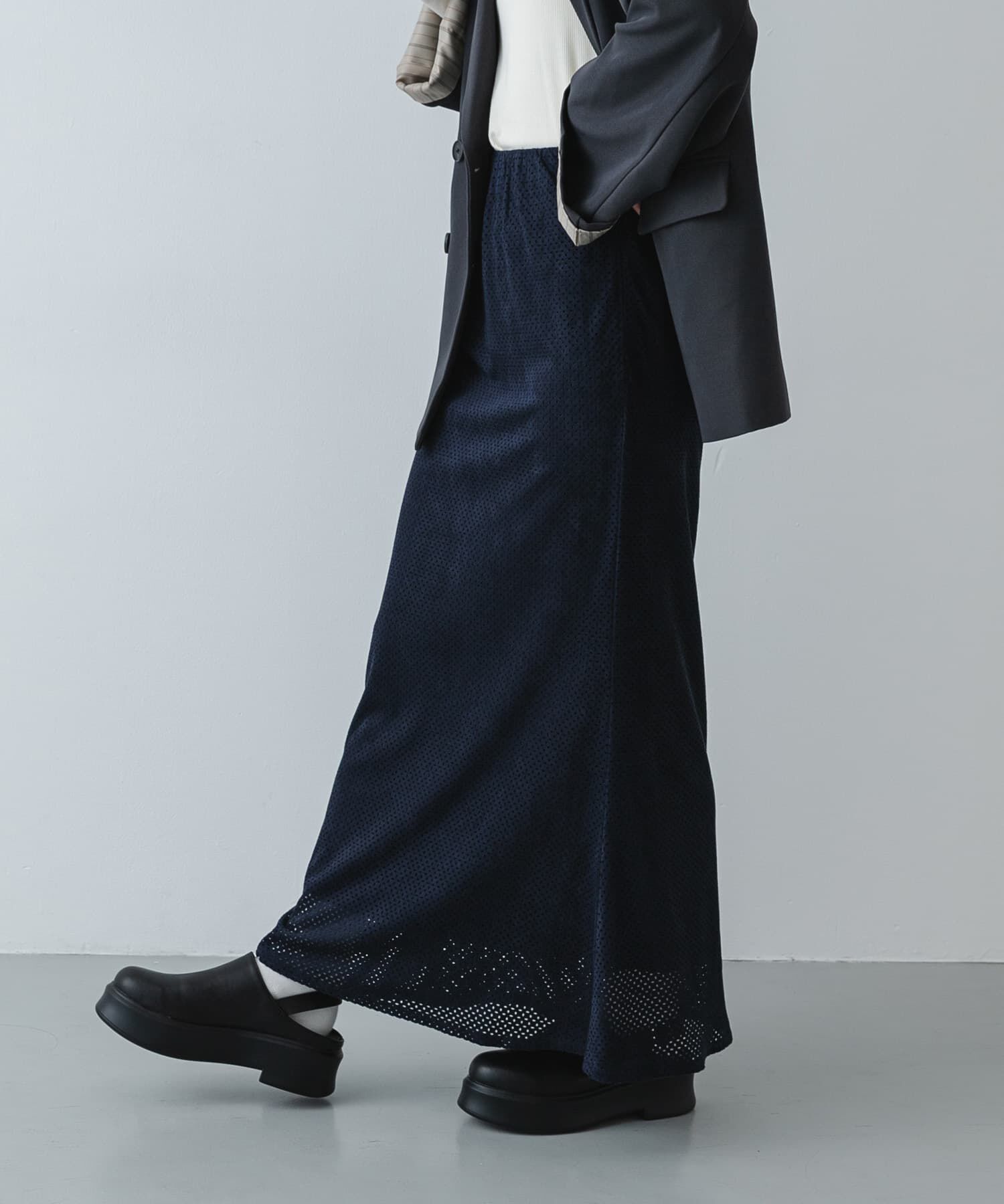 SENSE OF PLACE by URBAN RESEARCH「FSパンチングナロースカート」|スカート|