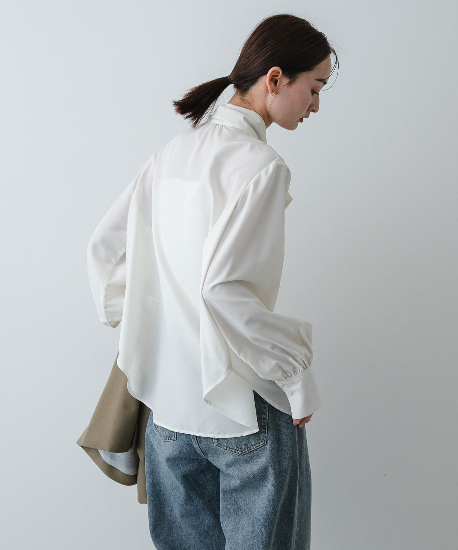 SENSE OF PLACE by URBAN RESEARCH「『イージーケア』ボウタイリボンブラウス」|シャツ・ブラウス|