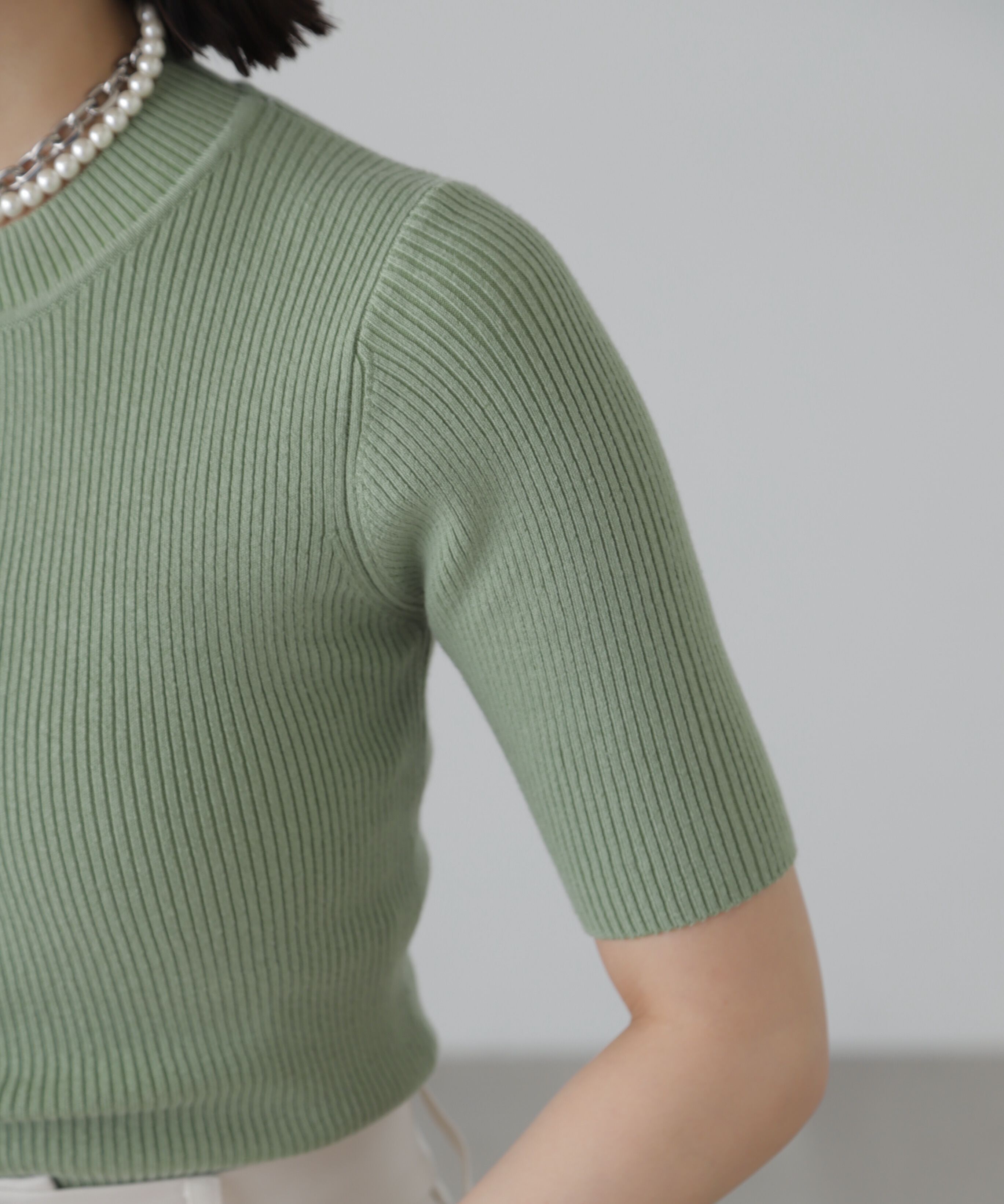  「［洗える］マシンウォッシャブルリブハイネック5分袖ニット」|ニット・セーター|