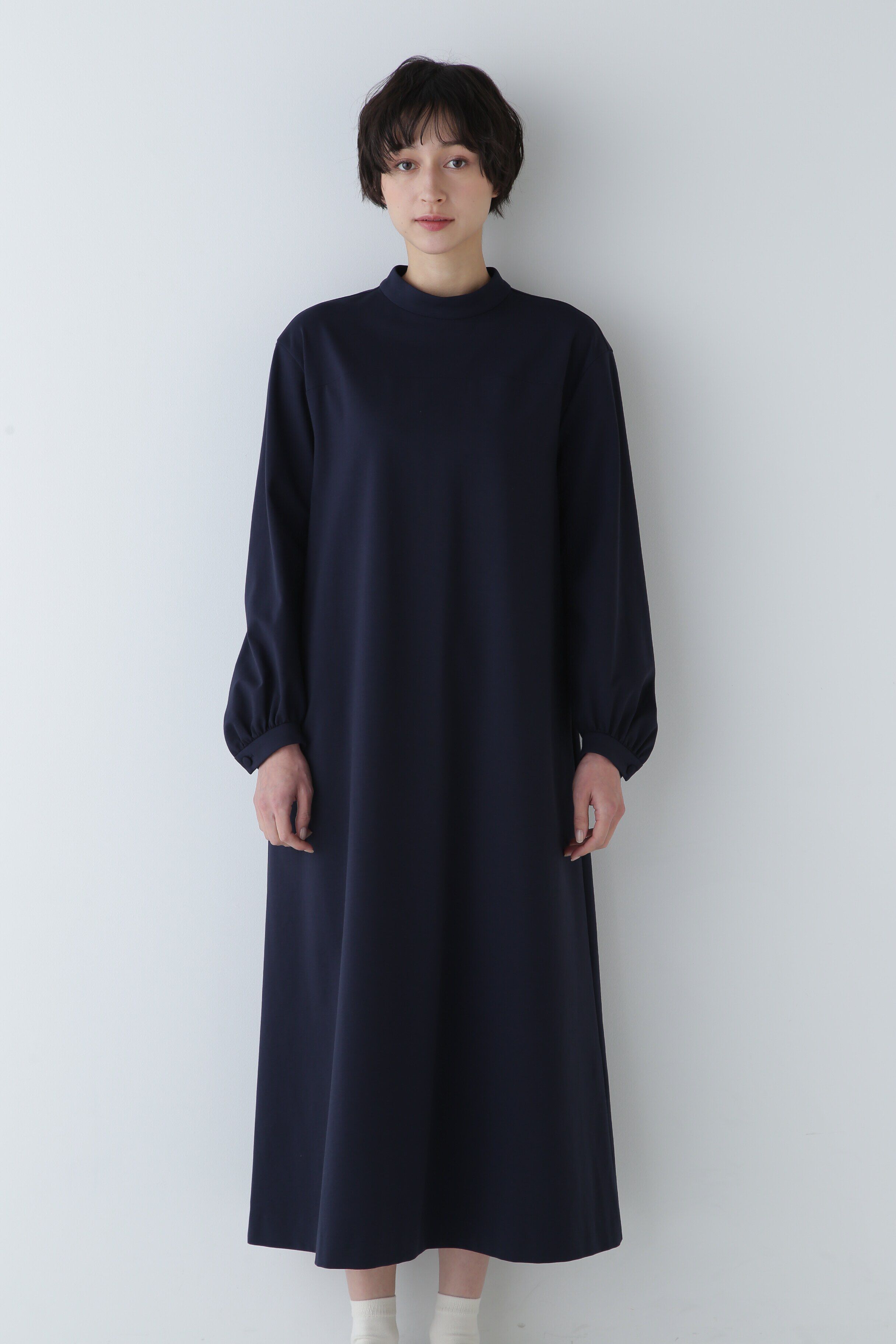  「ストレッチポンチモックネックワンピース」|ワンピース|