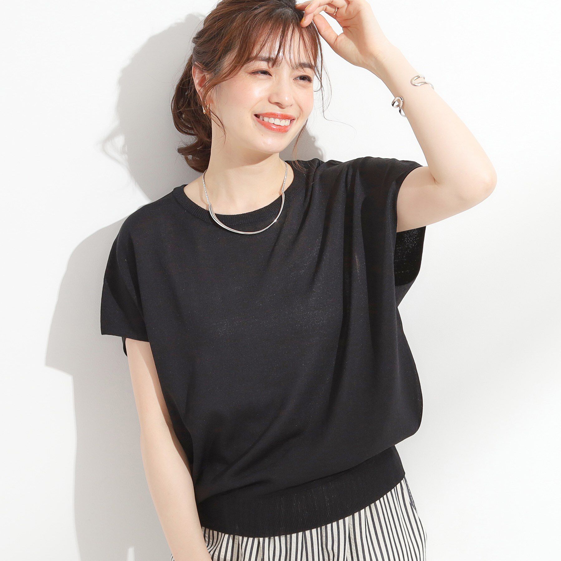 SHOO･LA･RUE「【ひんやり/S-LL】さらさらな肌触りが心地よい フレンチスリーブニット」|ニット・セーター|ブラック(019)