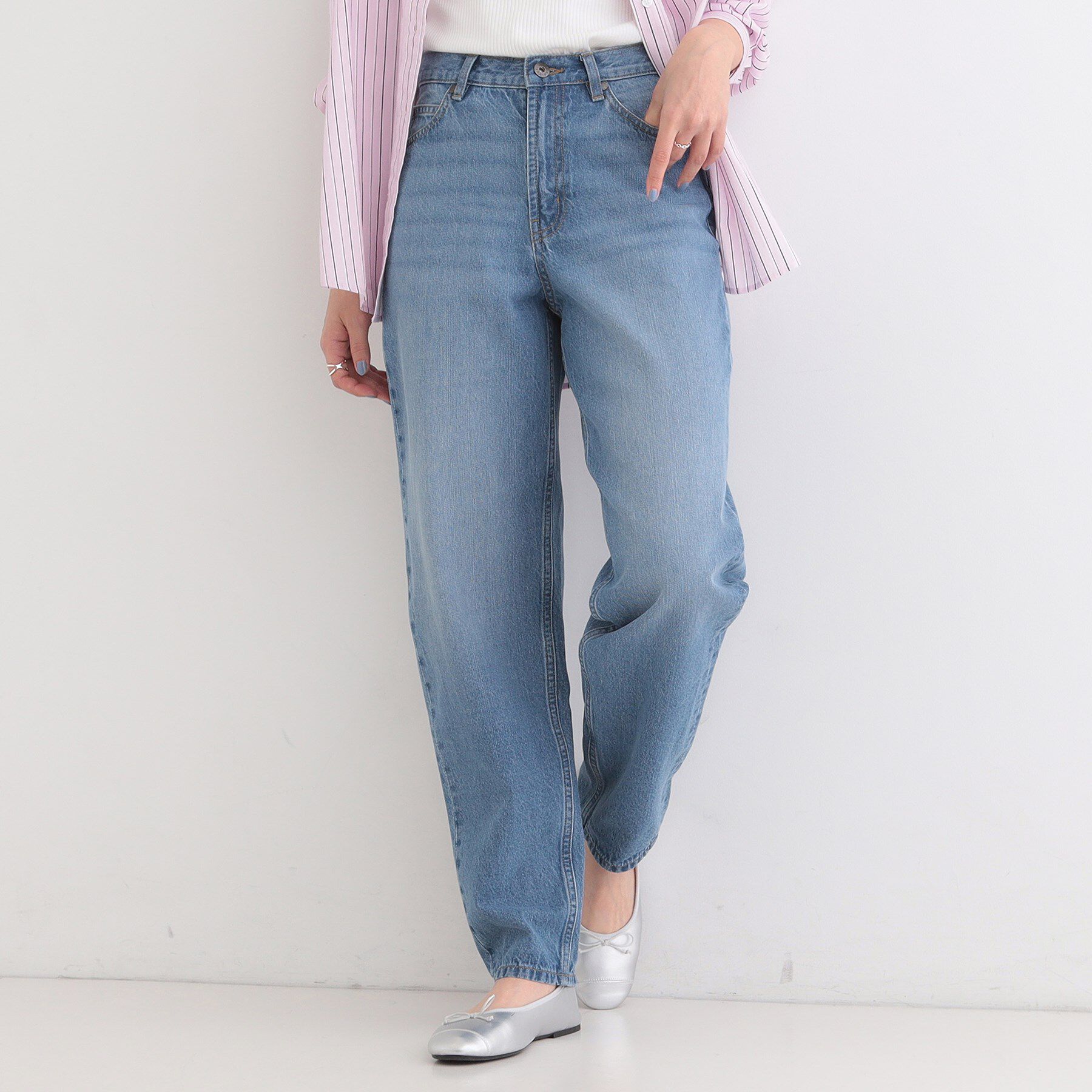 SHOO･LA･RUE「【SHOO・LA・RUE DENIM】大人のきれいめカジュアルに テーパードパンツ」|デニム|ブルー(092)