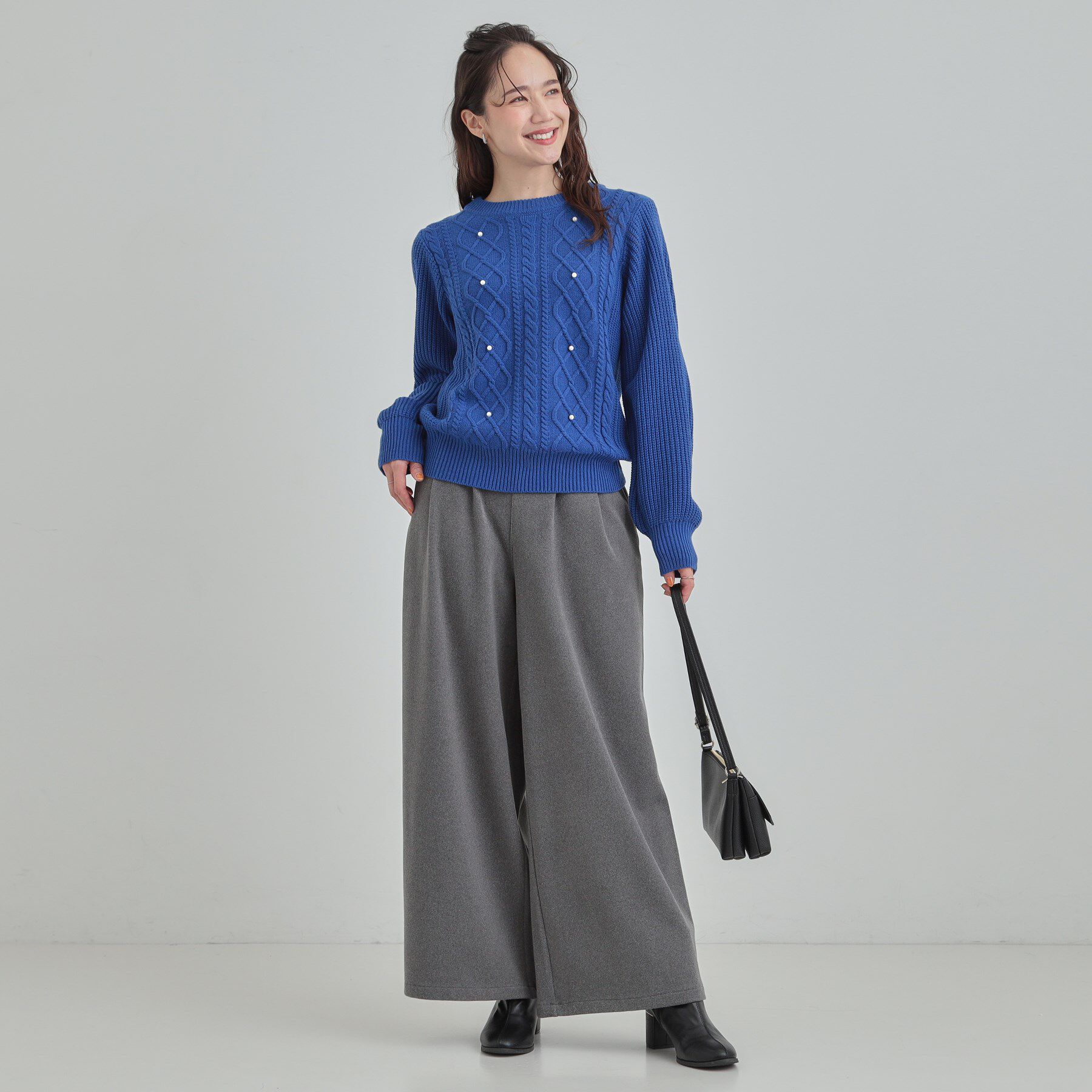 SHOO･LA･RUE「【洗濯機可/S-LL】フェイクパールで上品見え ケーブルニット」|ニット・セーター|