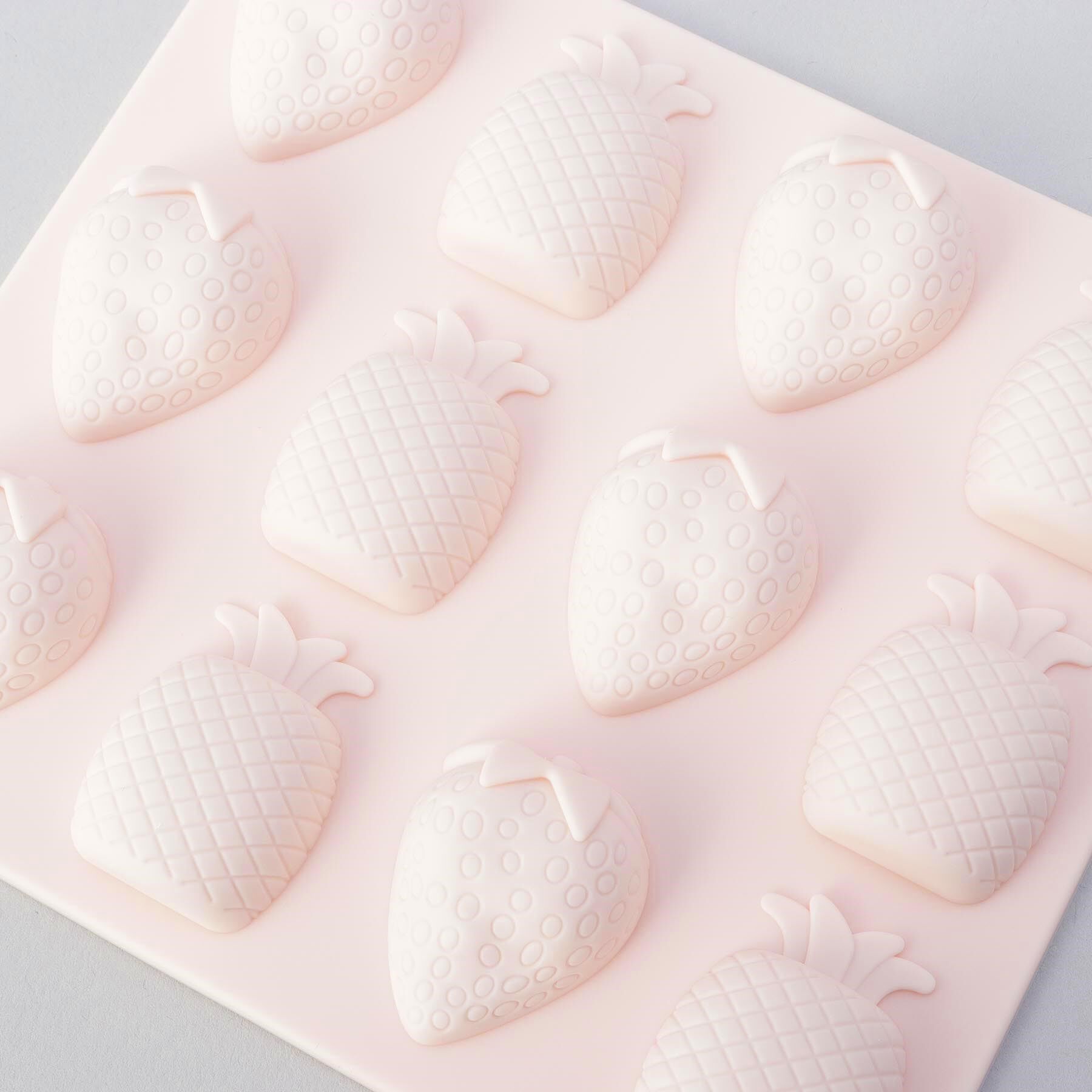 212 KITCHEN STORE「KKシリコンチョコ型フルーツ」|食器・キッチングッズ|