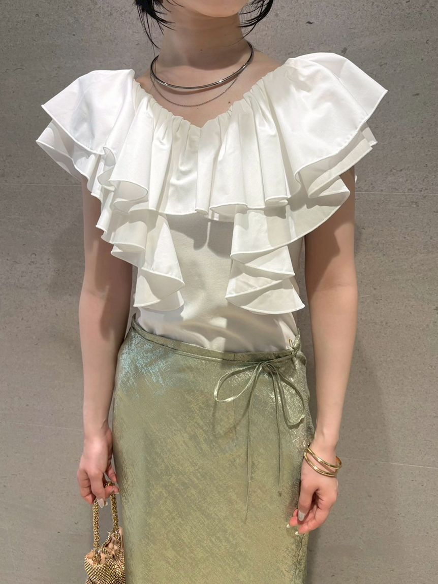 LILY BROWN「デコルテフリルカットトップス」|Tシャツ・カットソー|