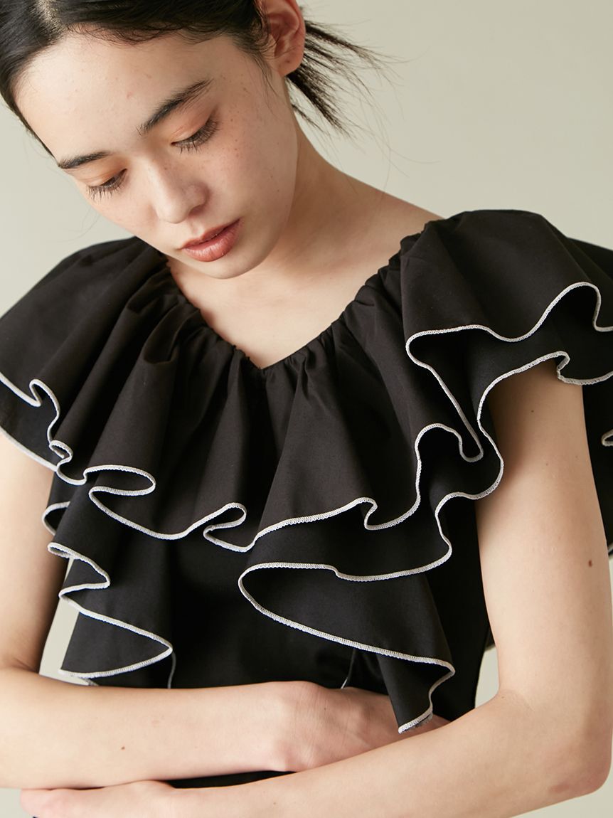 LILY BROWN「デコルテフリルカットトップス」|Tシャツ・カットソー|