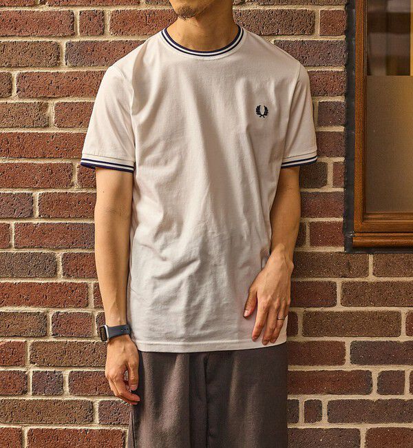 SHIPS「【SHIPS別注】FRED PERRY: M1588 TWIN TIPPED Tシャツ」|Tシャツ・カットソー|ホワイト