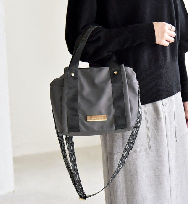 quaranciel「quaranciel: 2way 8ポケット ライン ショルダー バッグ」|ショルダー・メッセンジャー|