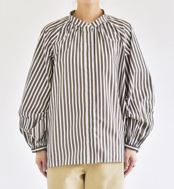 quaranciel「quaranciel:〈洗濯機可能〉REPREVE バンドカラー ギャザー パフ シャツ ブラウス」|シャツ・ブラウス|