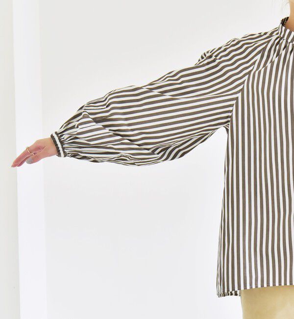 quaranciel「quaranciel:〈洗濯機可能〉REPREVE バンドカラー ギャザー パフ シャツ ブラウス」|シャツ・ブラウス|