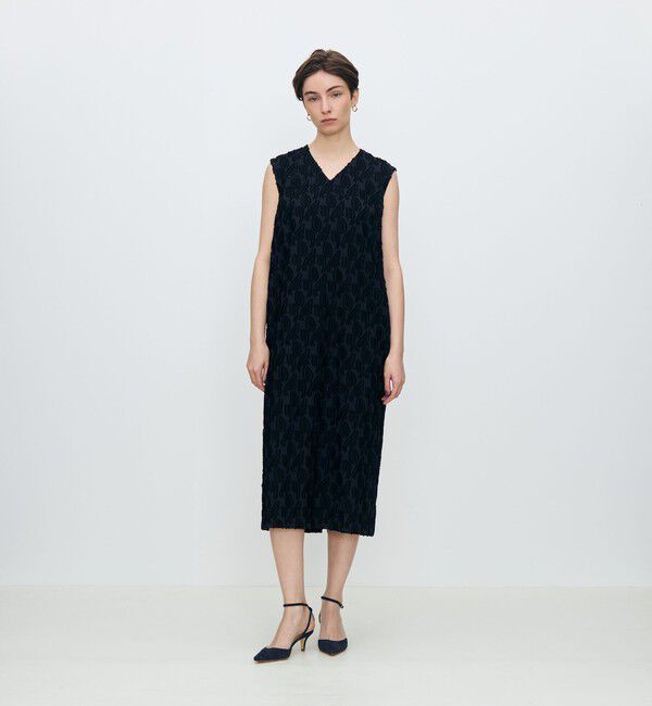 TOMORROWLAND collection「シャイニーカットジャカード Vネックワンピース」|ワンピース|