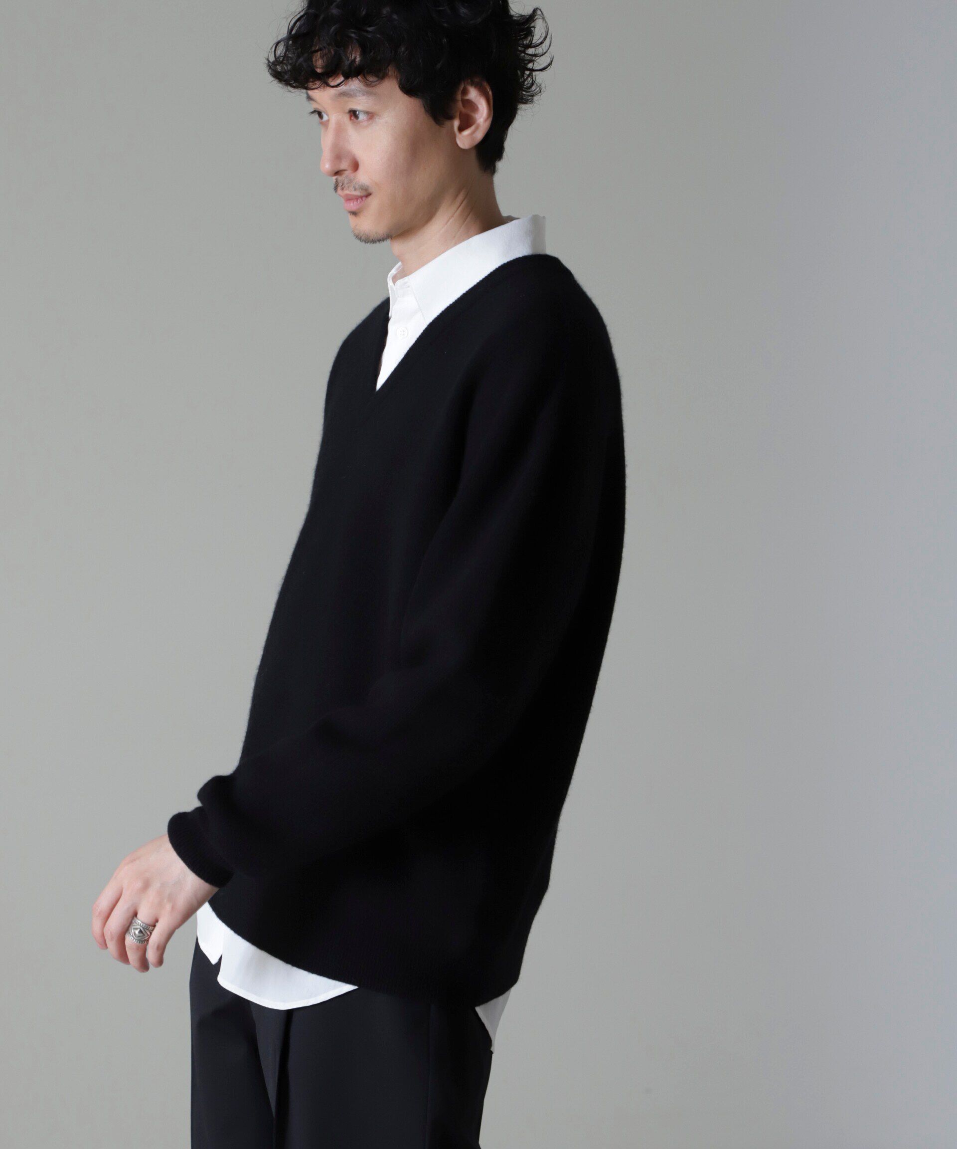 nano･universe「AQUA ウールカシミヤVネックプルオーバー」|ニット・セーター|ブラック