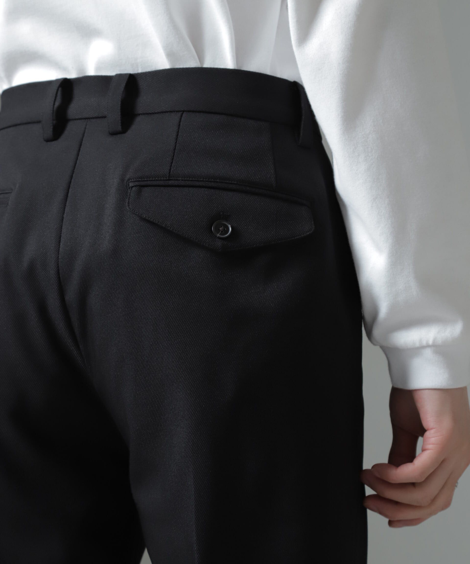 nano･universe「テクノギャバトラウザーズ」|チノ|