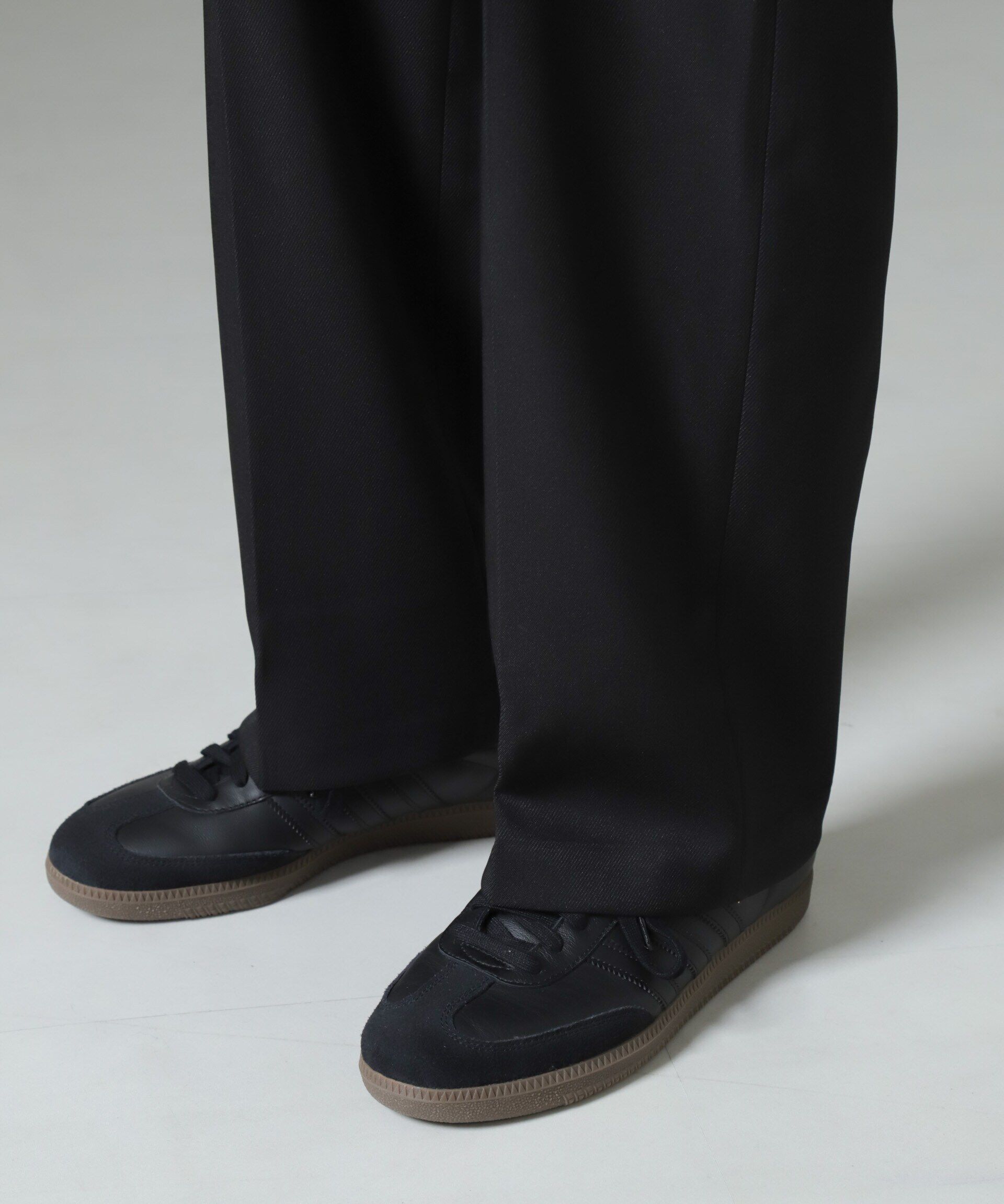 nano･universe「テクノギャバトラウザーズ」|チノ|